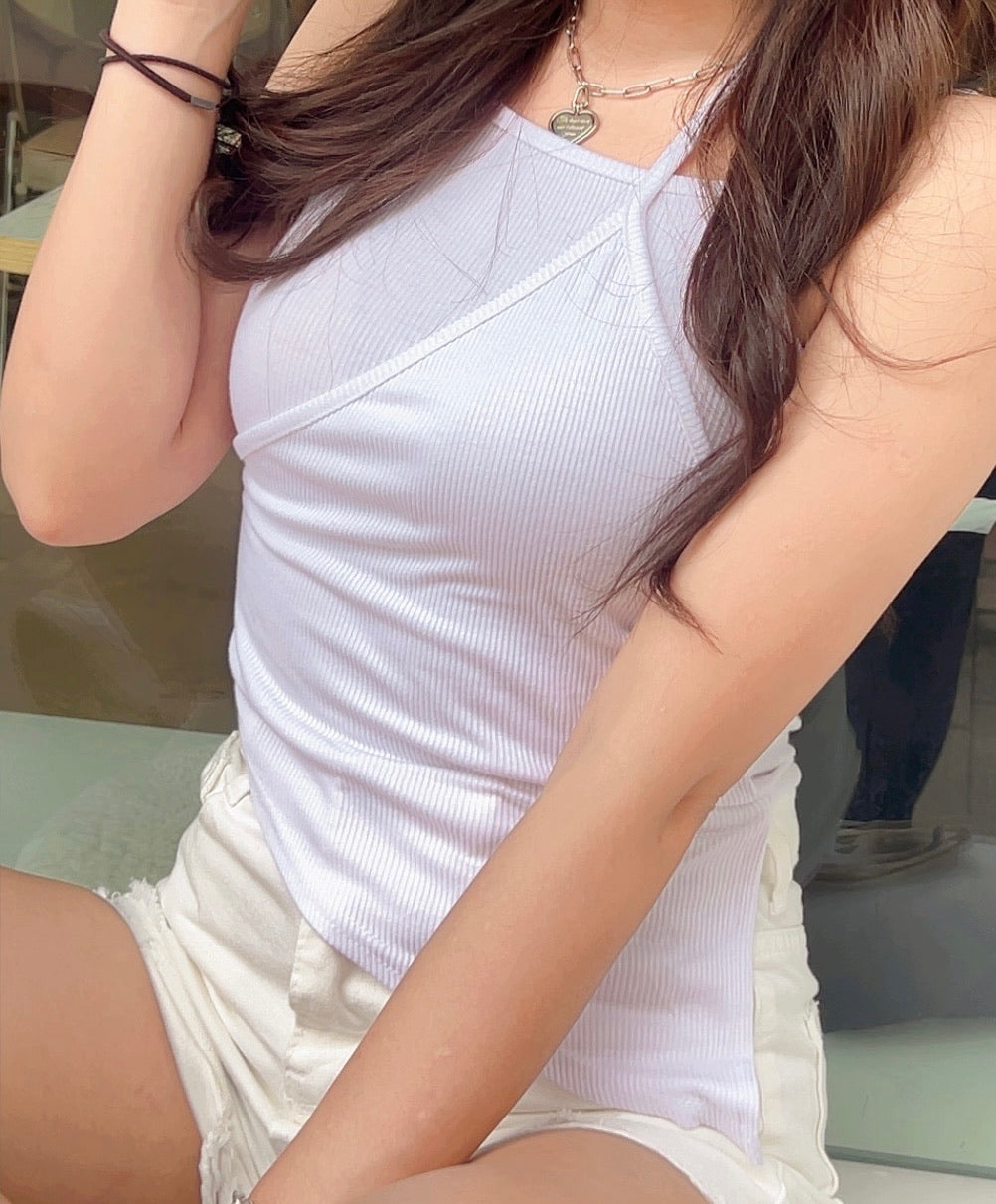 J297 GIRL CUTTING SHORT PANTS
