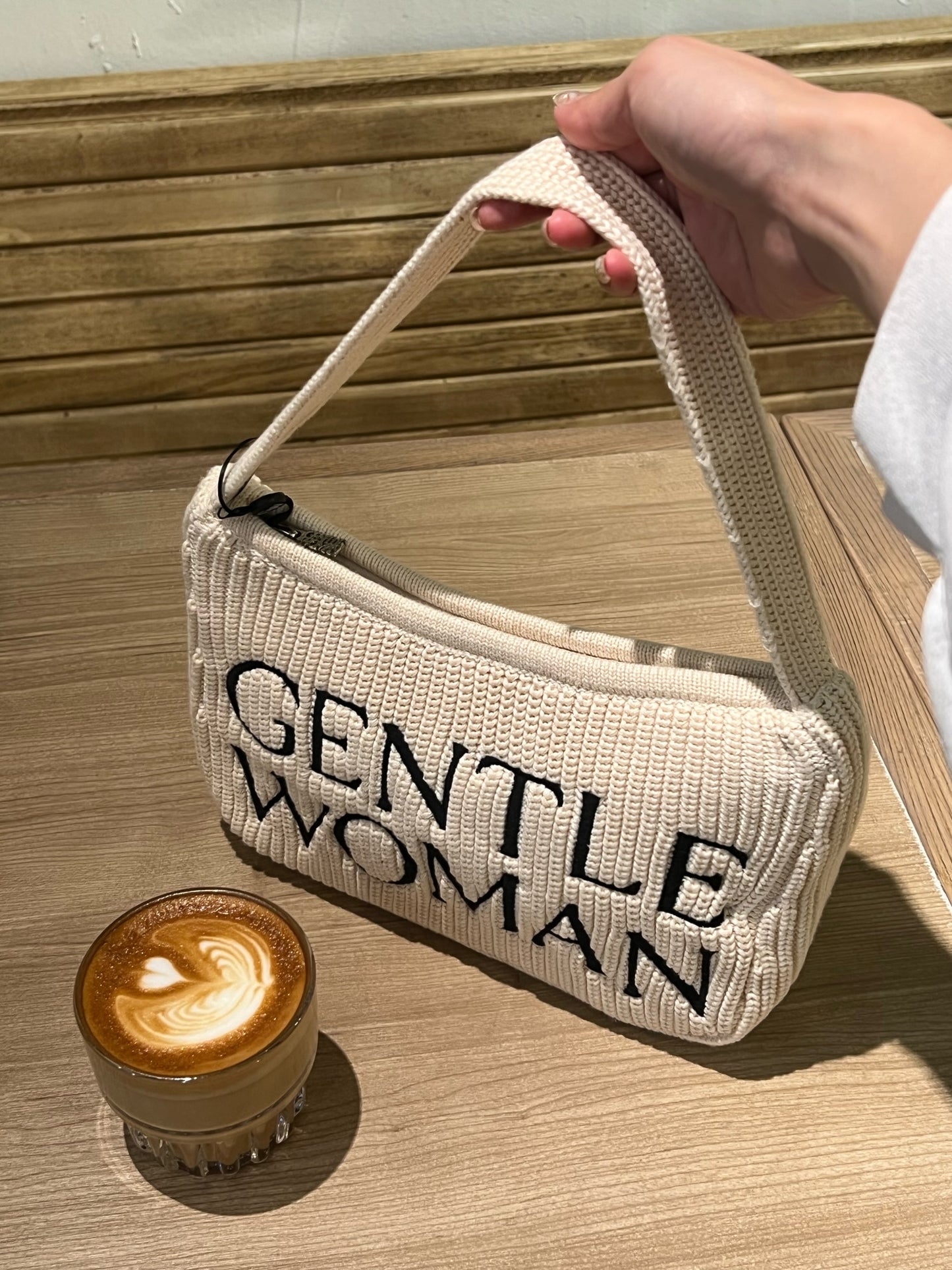 GW13 GW PREPPY KNIT SHOULDER BAG (復古小手袋)