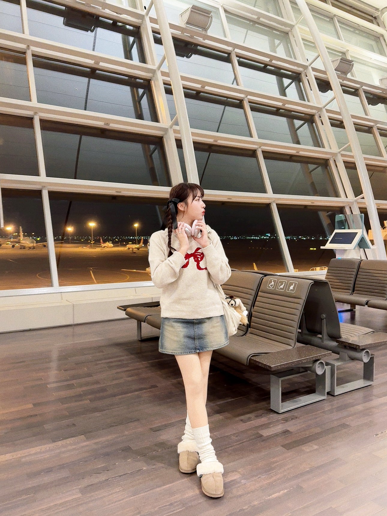 T969 RED RIBBON SWEATER