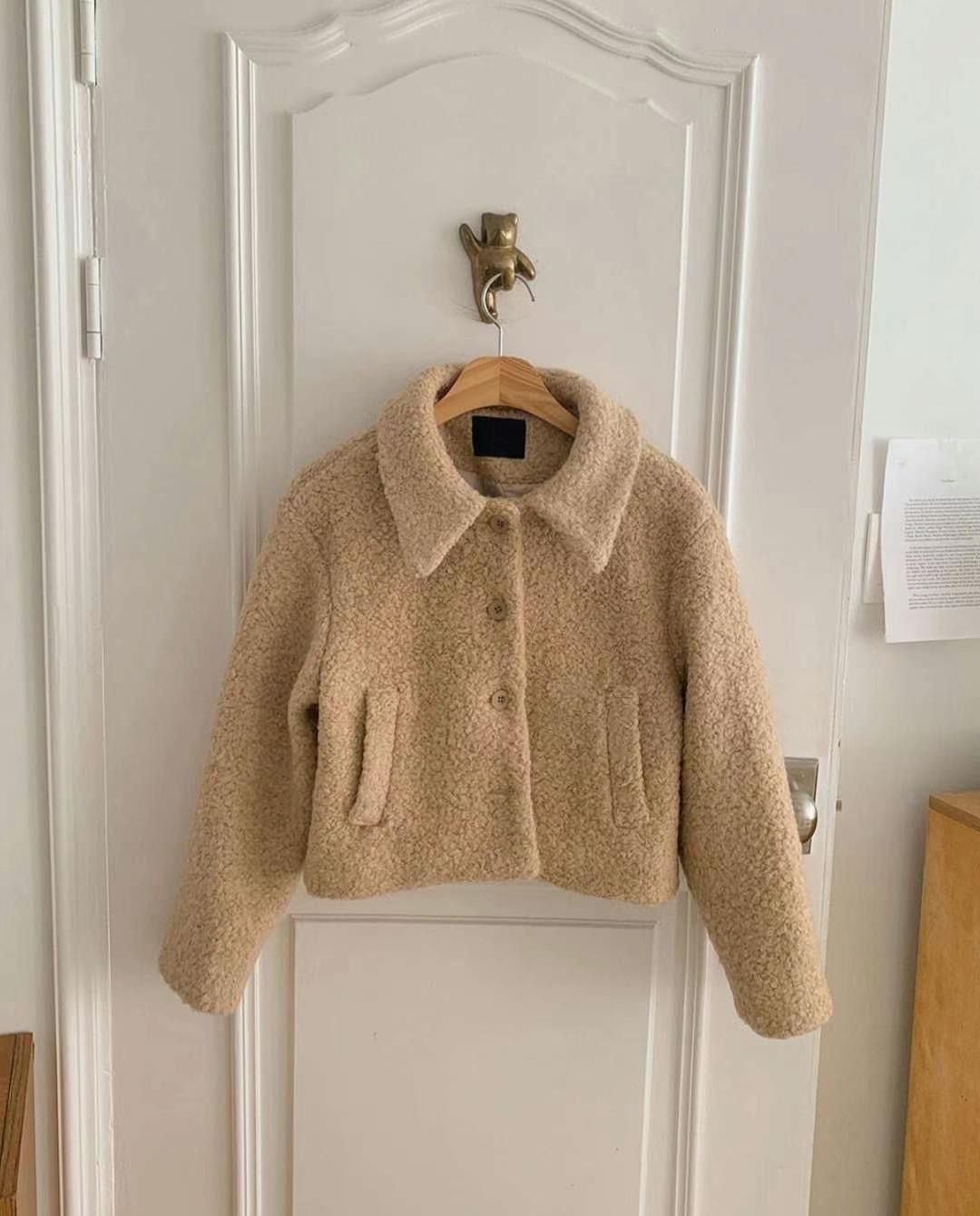 C086 SHEEPY COAT