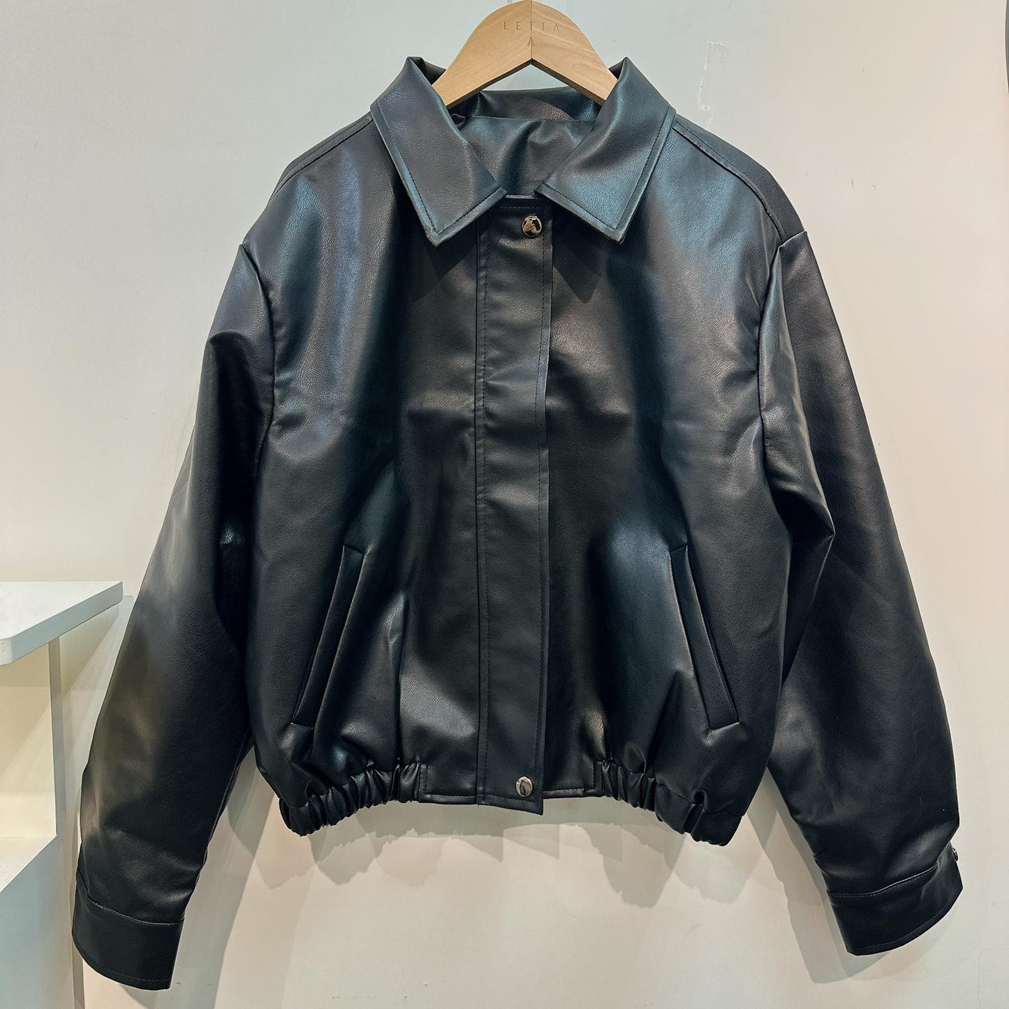 C087 MARY JANE OUTER