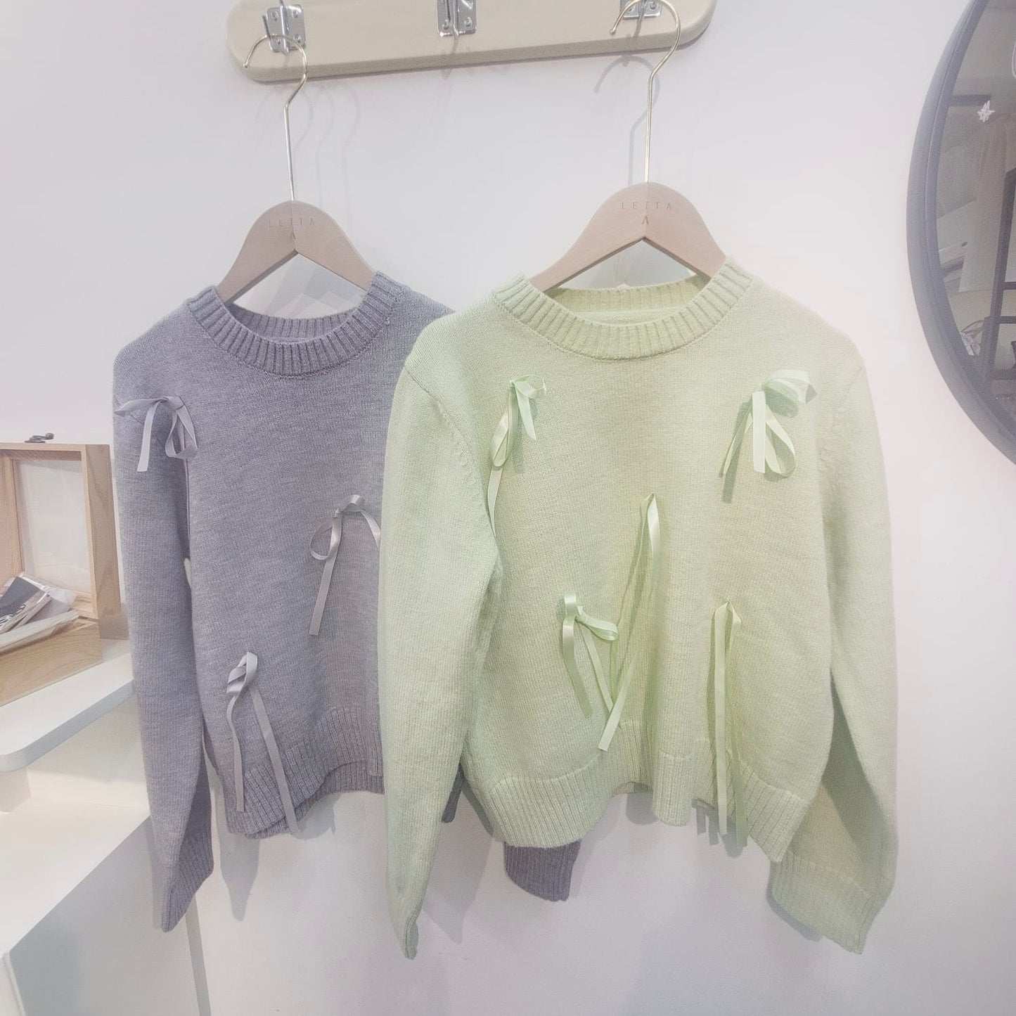 T970 LOVELY SWEATER