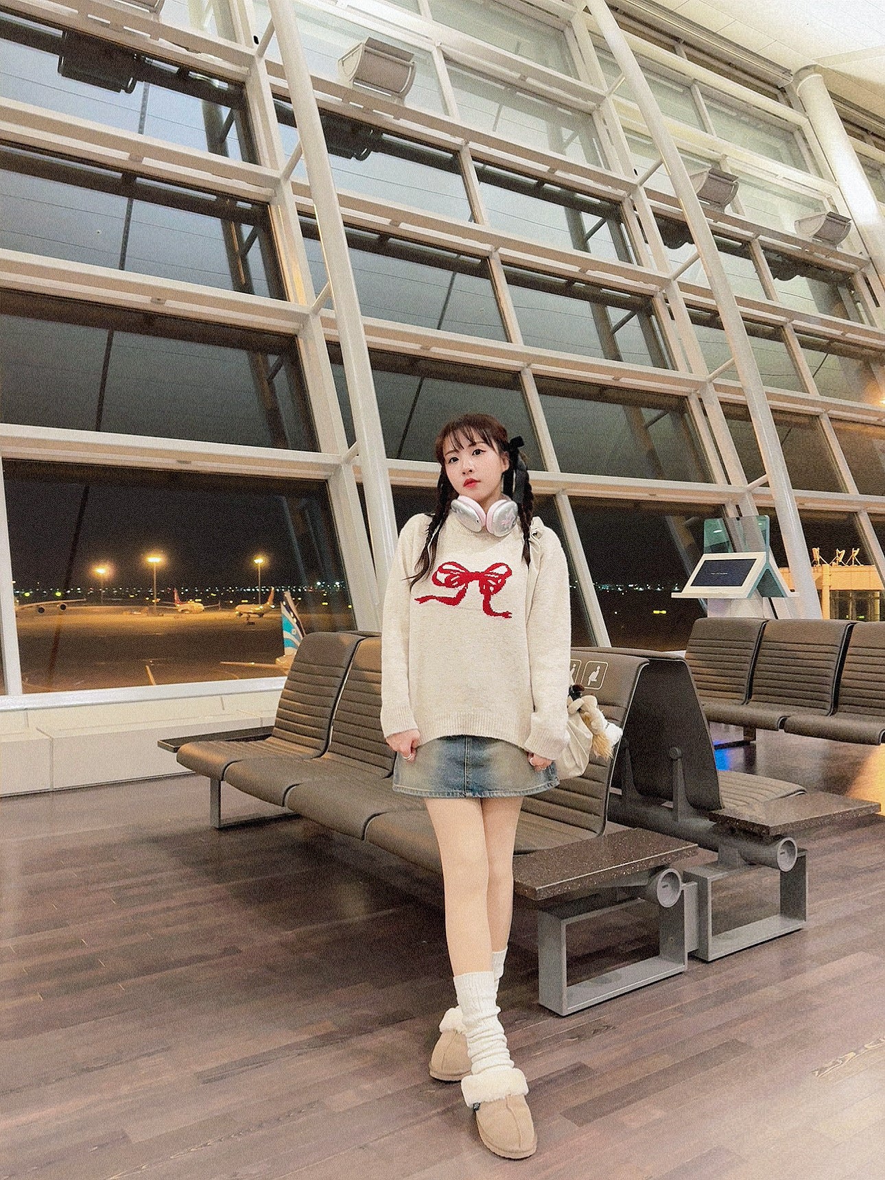 T969 RED RIBBON SWEATER