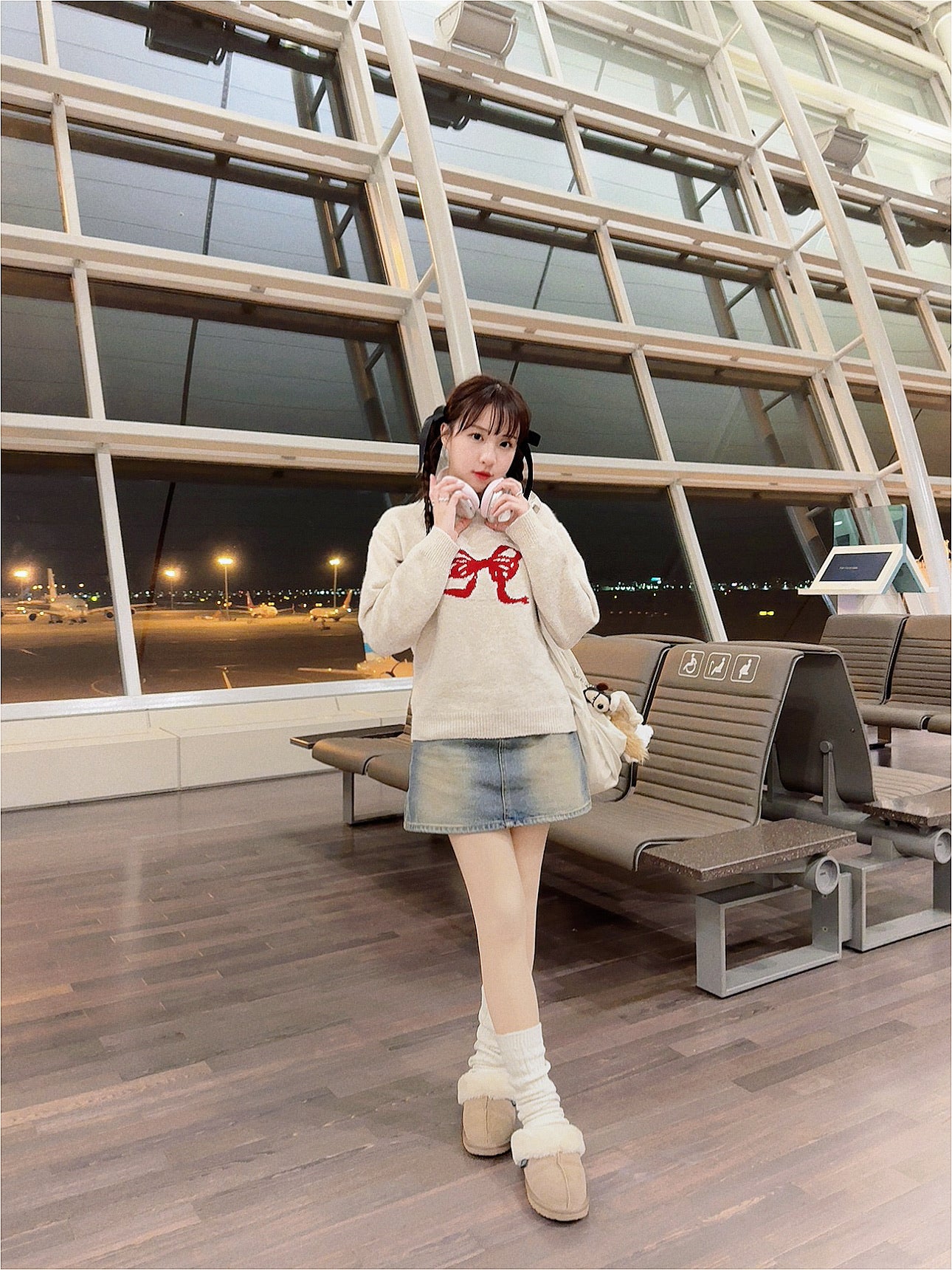 T969 RED RIBBON SWEATER