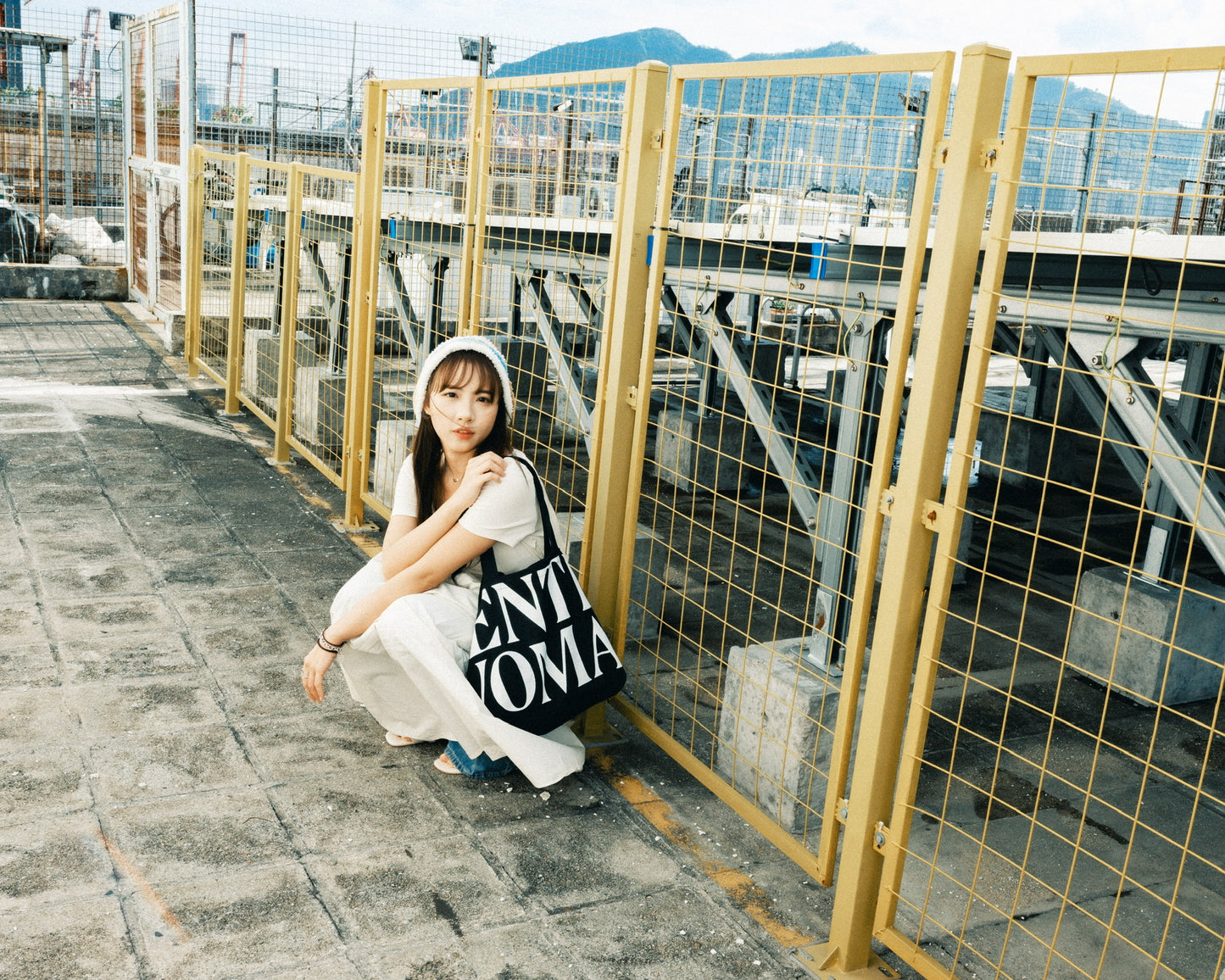 GW08 CANVAS TOTE BAG : BLACK (黑色大/小帆布袋)