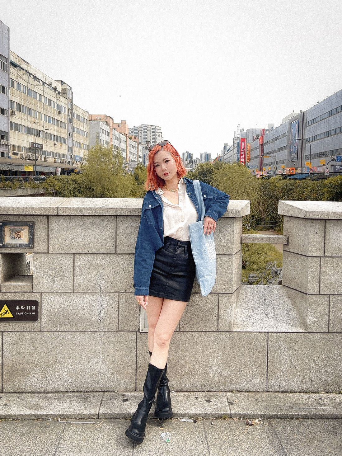 T946 DENIM BLOUSER