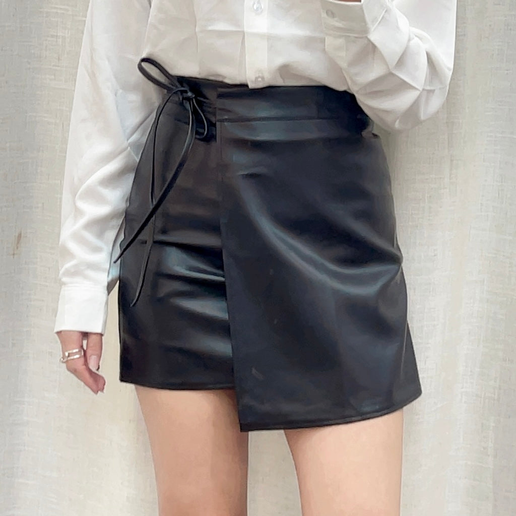 B301 PONY SKIRT