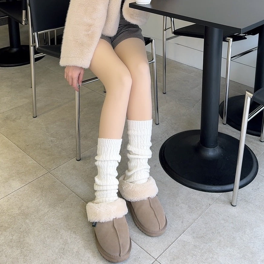 SE034 NIEEH SOCKS 堆堆襪