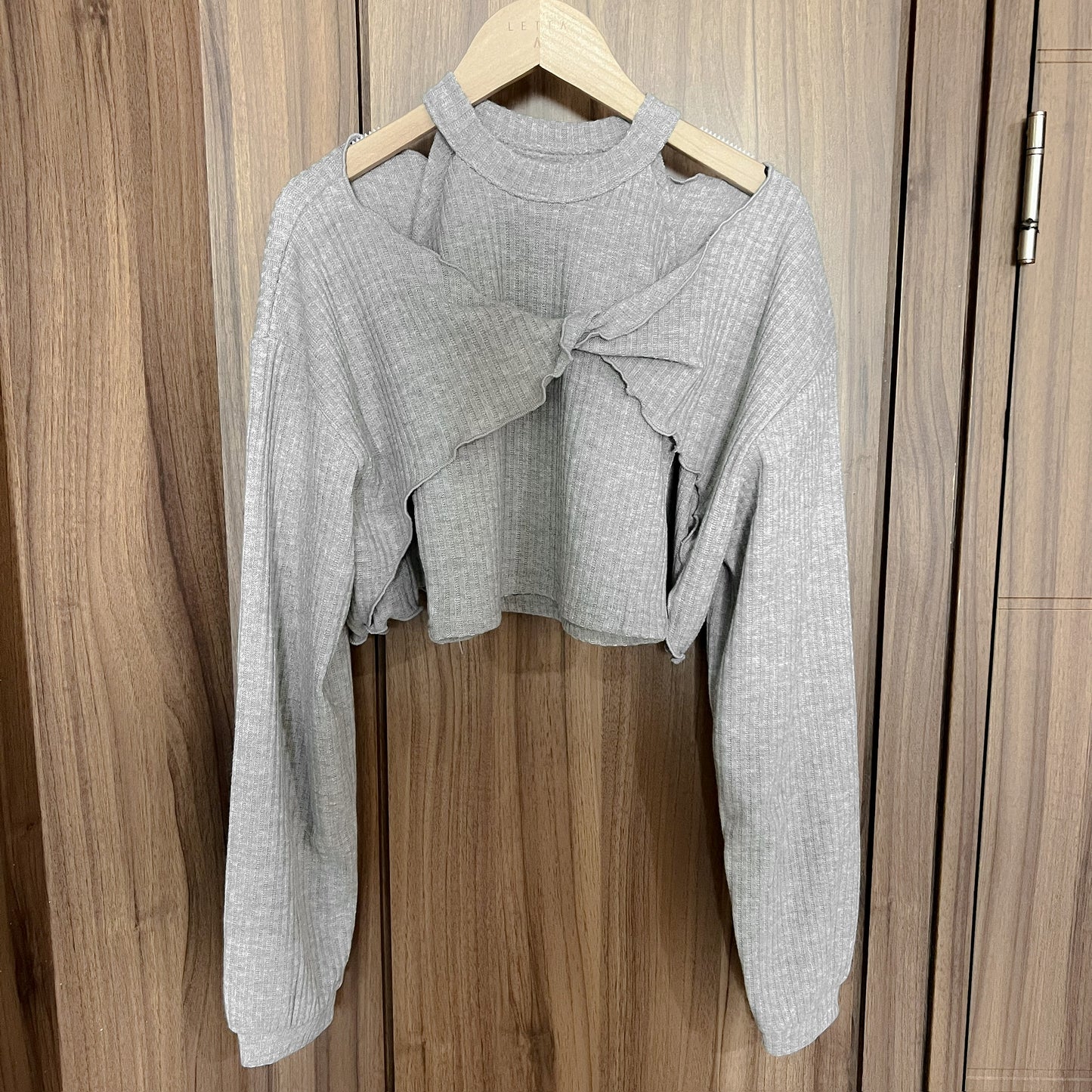 T943 BESTIES TOP