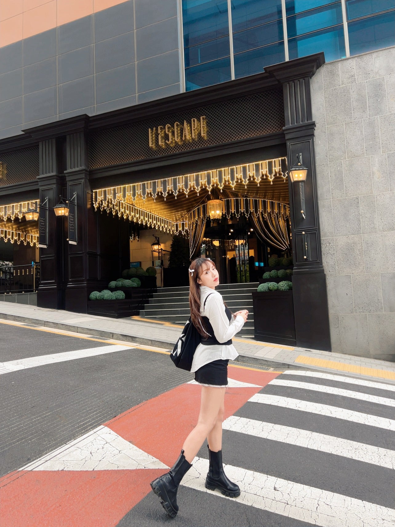 B302 HOLIDAY SKIRT