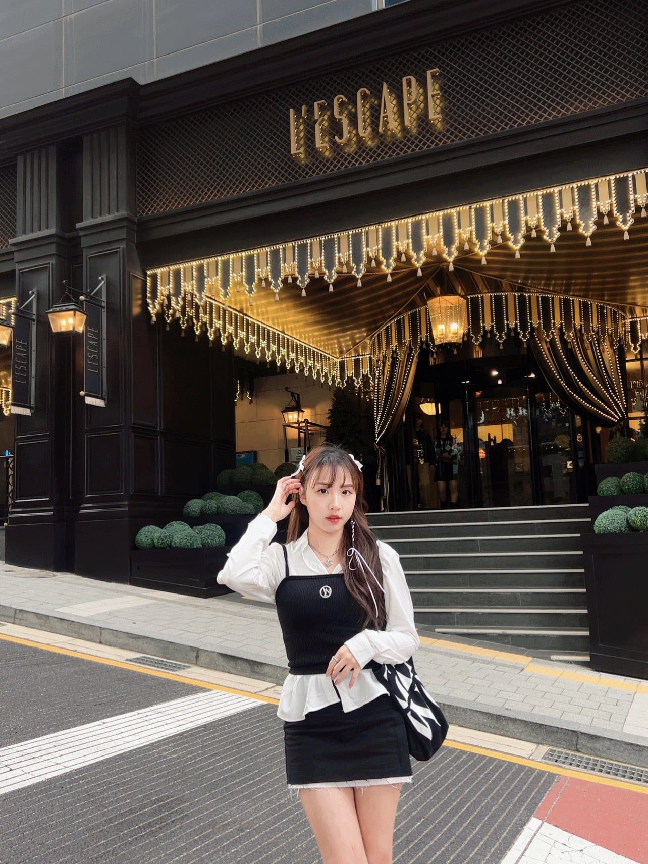 B302 HOLIDAY SKIRT
