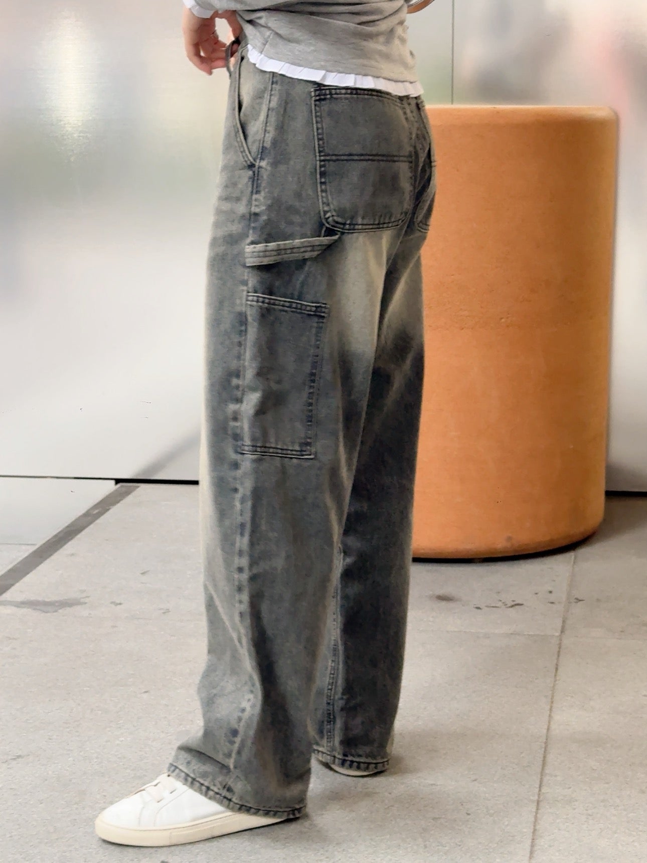J330 HILLOW JEANS