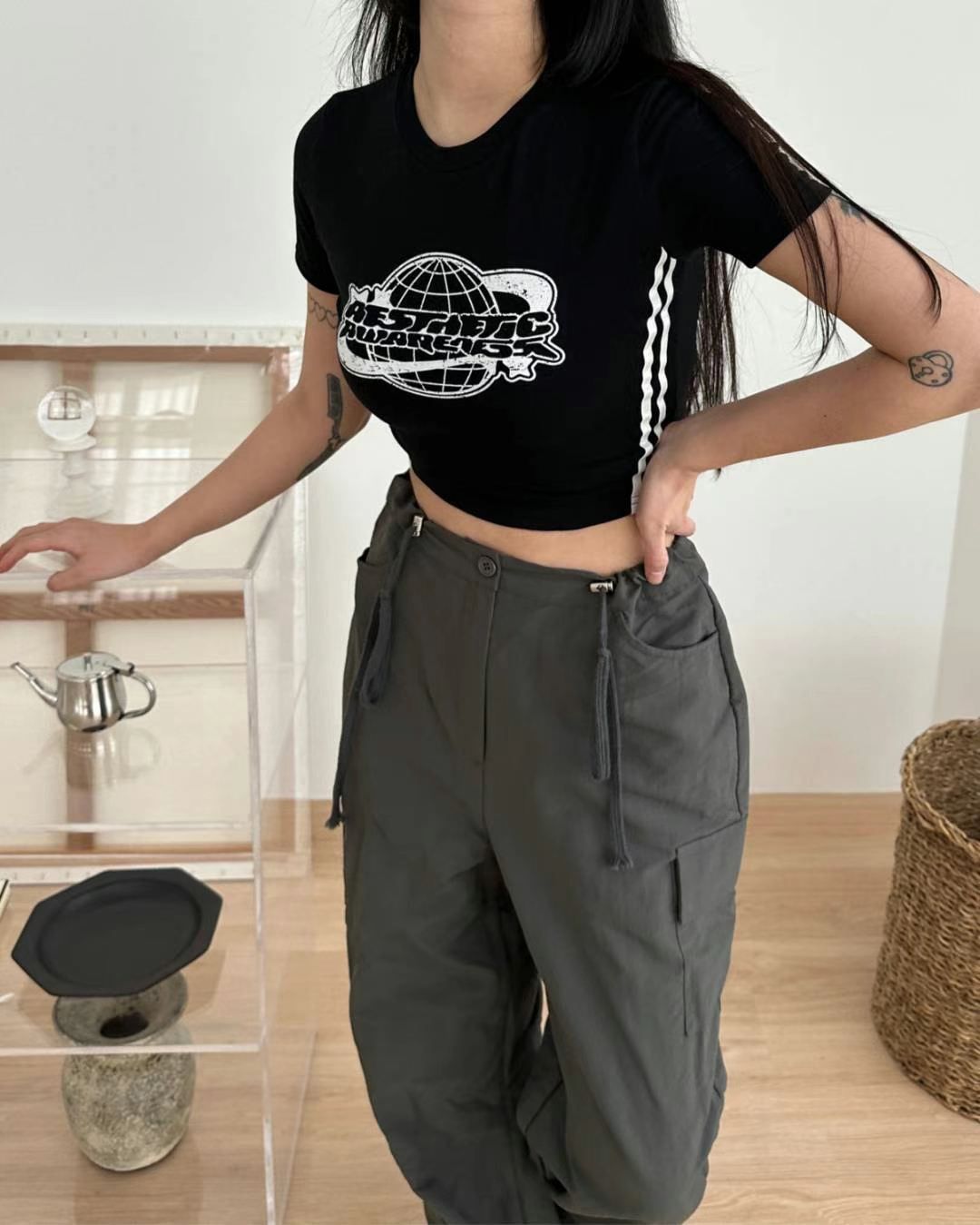 T928 UNIVERSE TEE