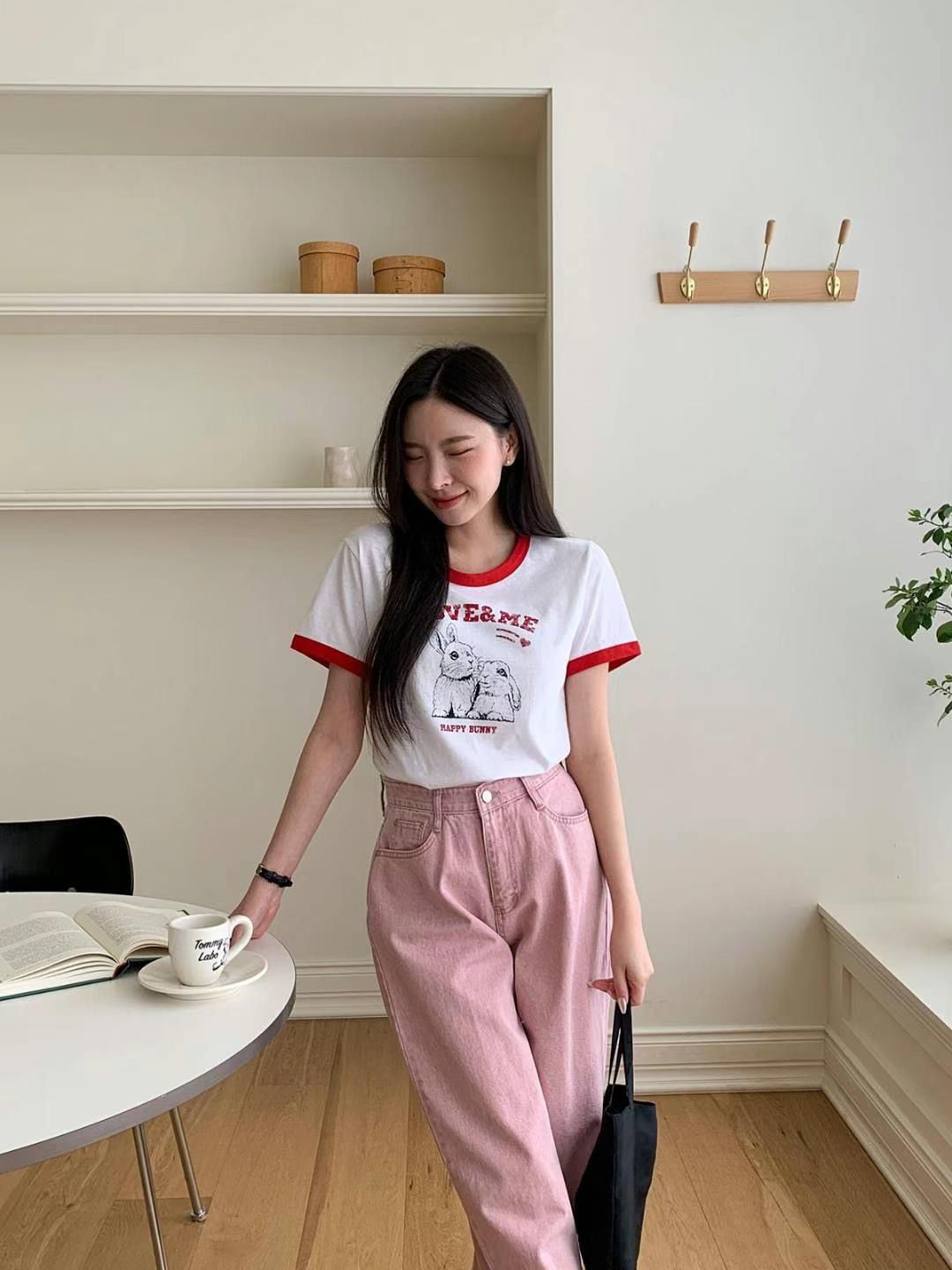 T933 LOVE ME TEE