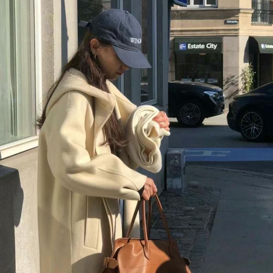 C084 LOVELY COAT