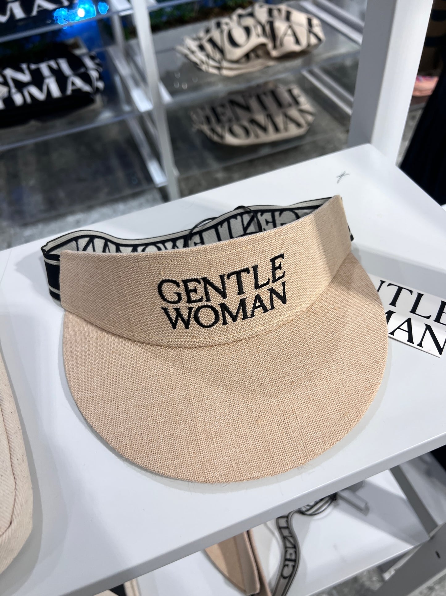 GW07 GENTLEWOMAN VISOR CAP (Classic Logo半草帽)