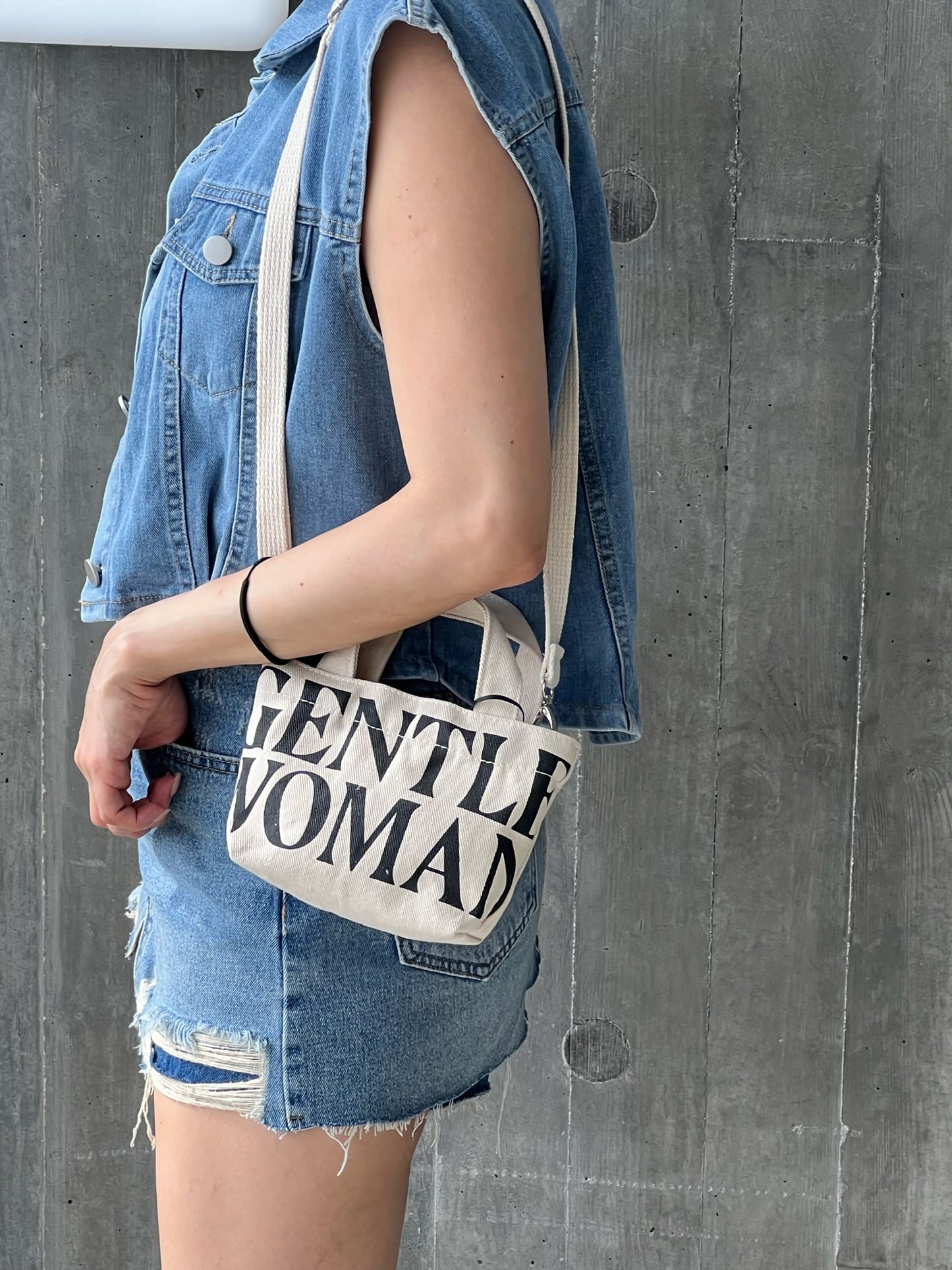 GW02 GW CANVAS TOTE BAG (經典大/小帆布袋)