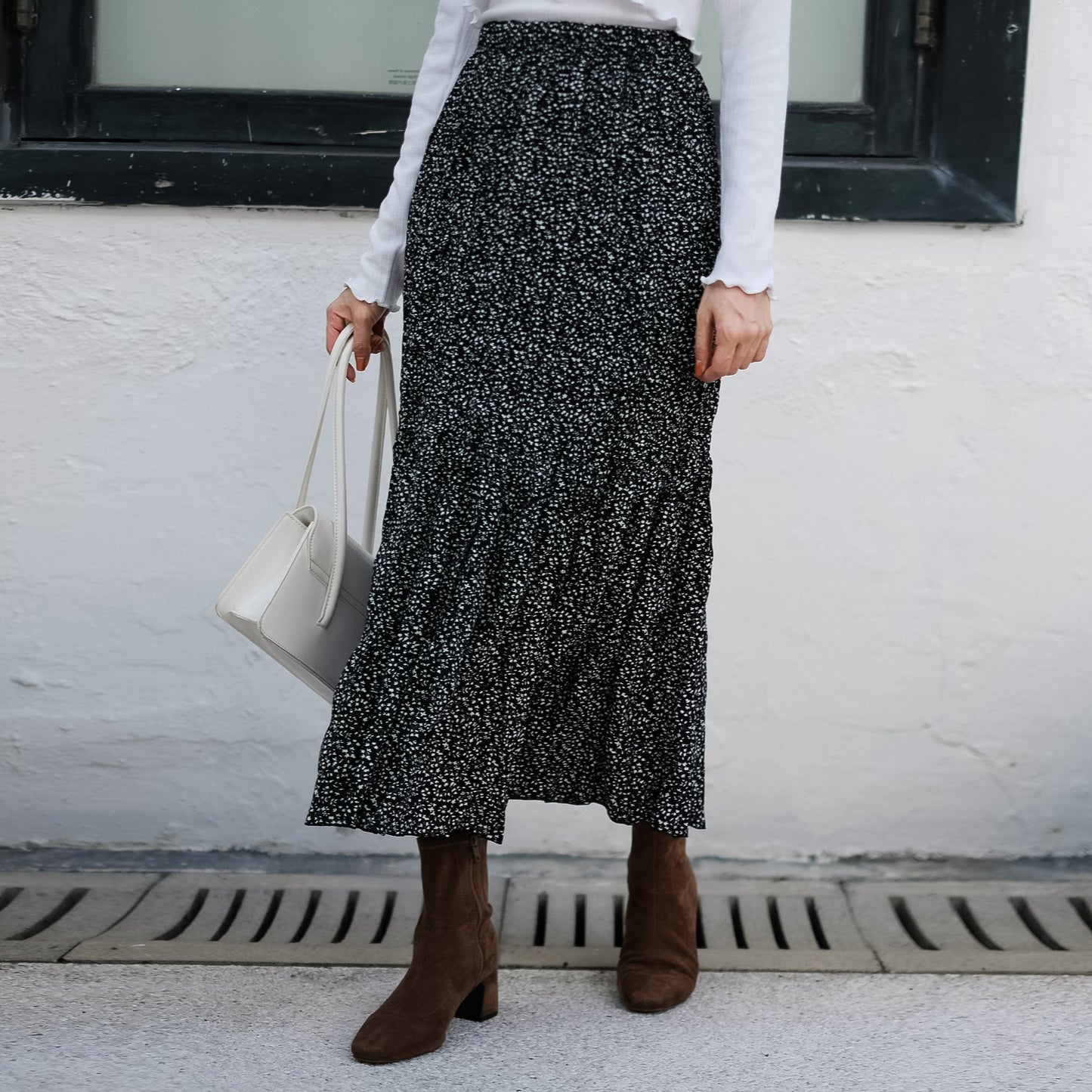 B192 HAPPY DAY SKIRT
