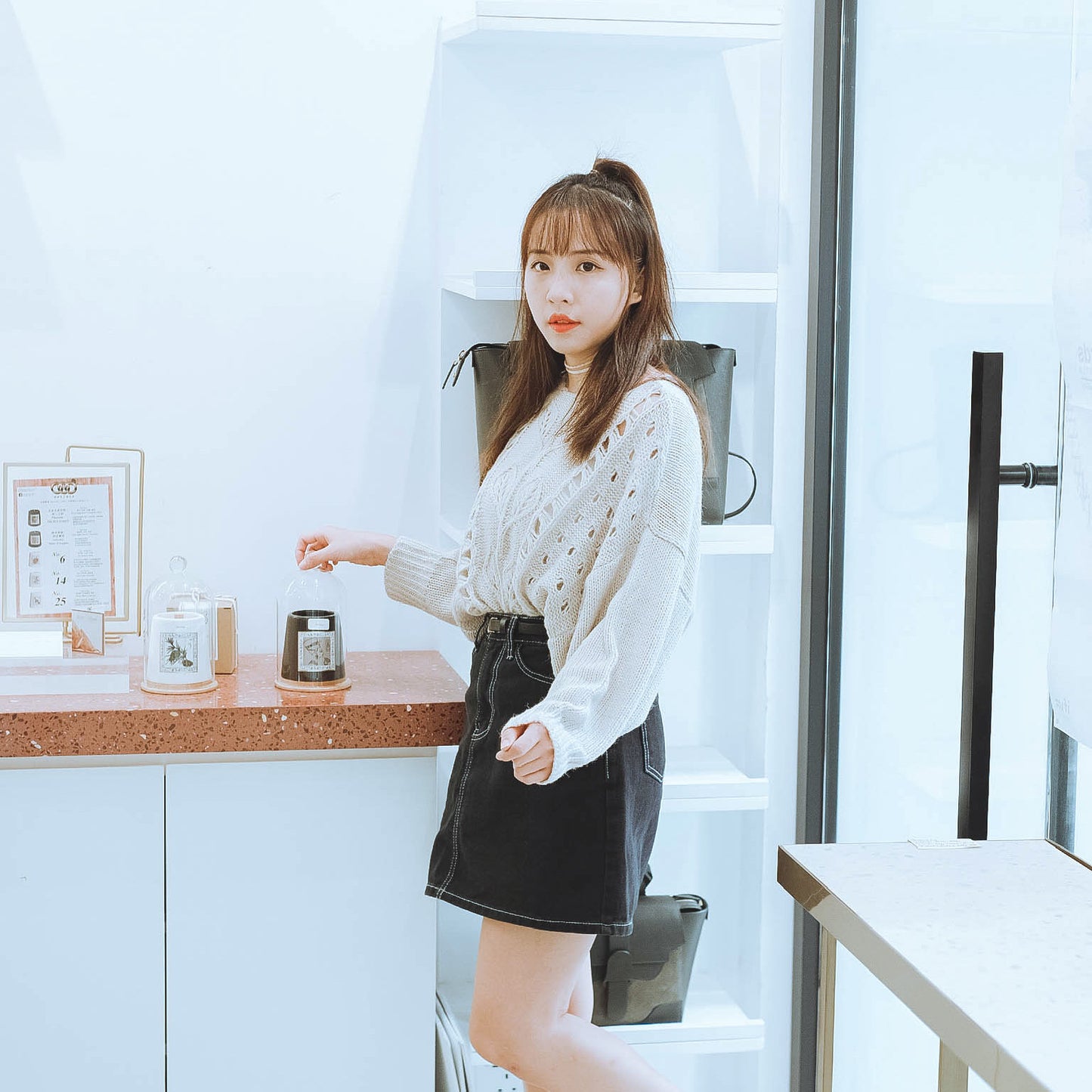 T626 HELLO SWEATER