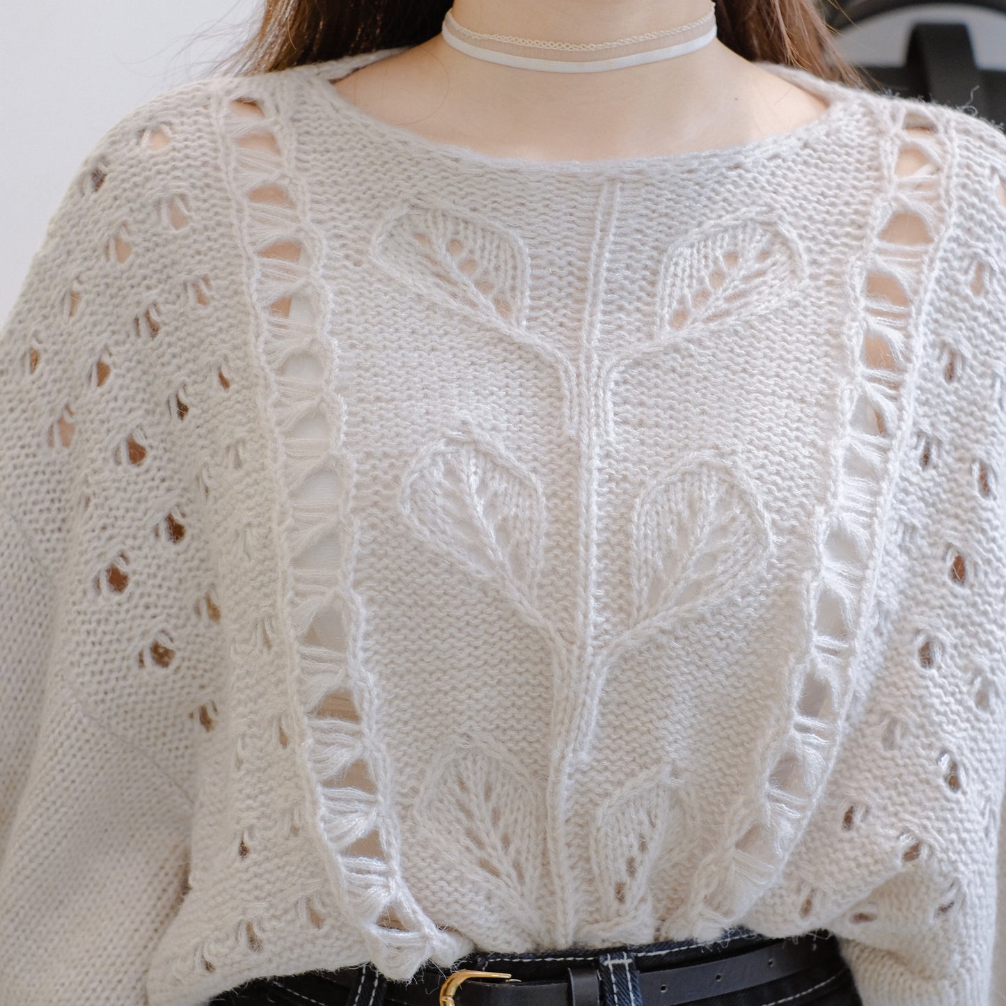 T626 HELLO SWEATER