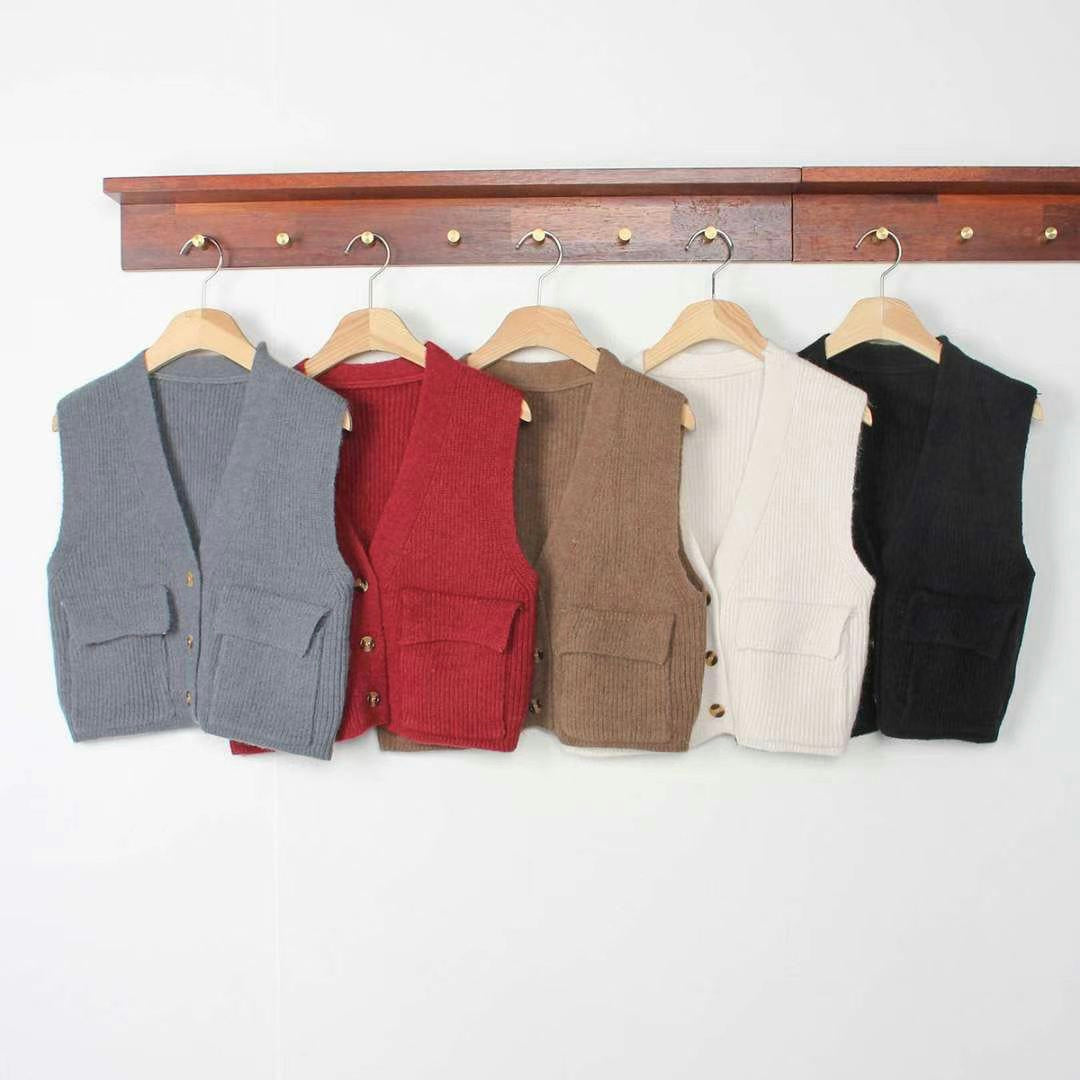 T656 TIMOTHY KNIT VEST