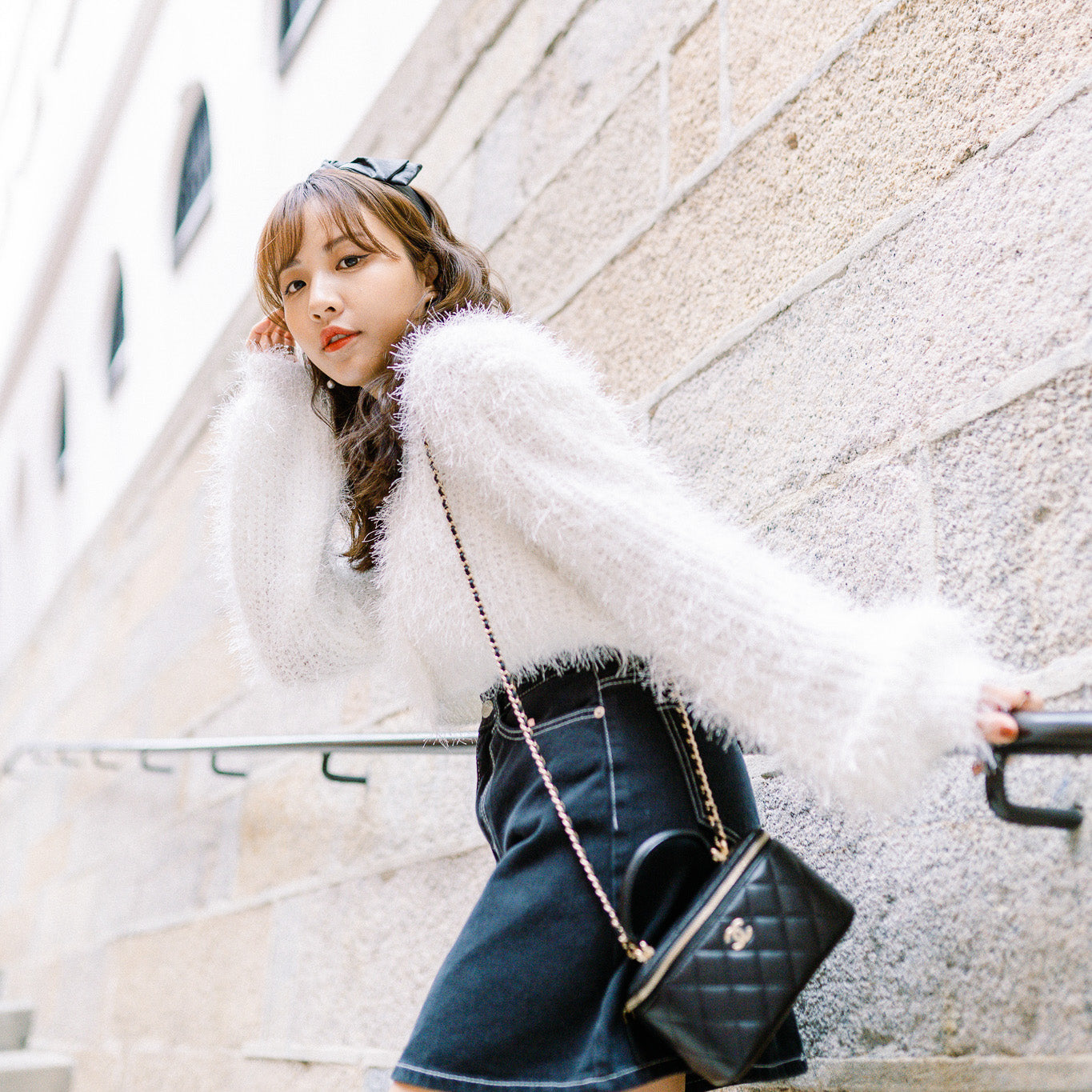 T697 FIZZY CROP CARDIGAN
