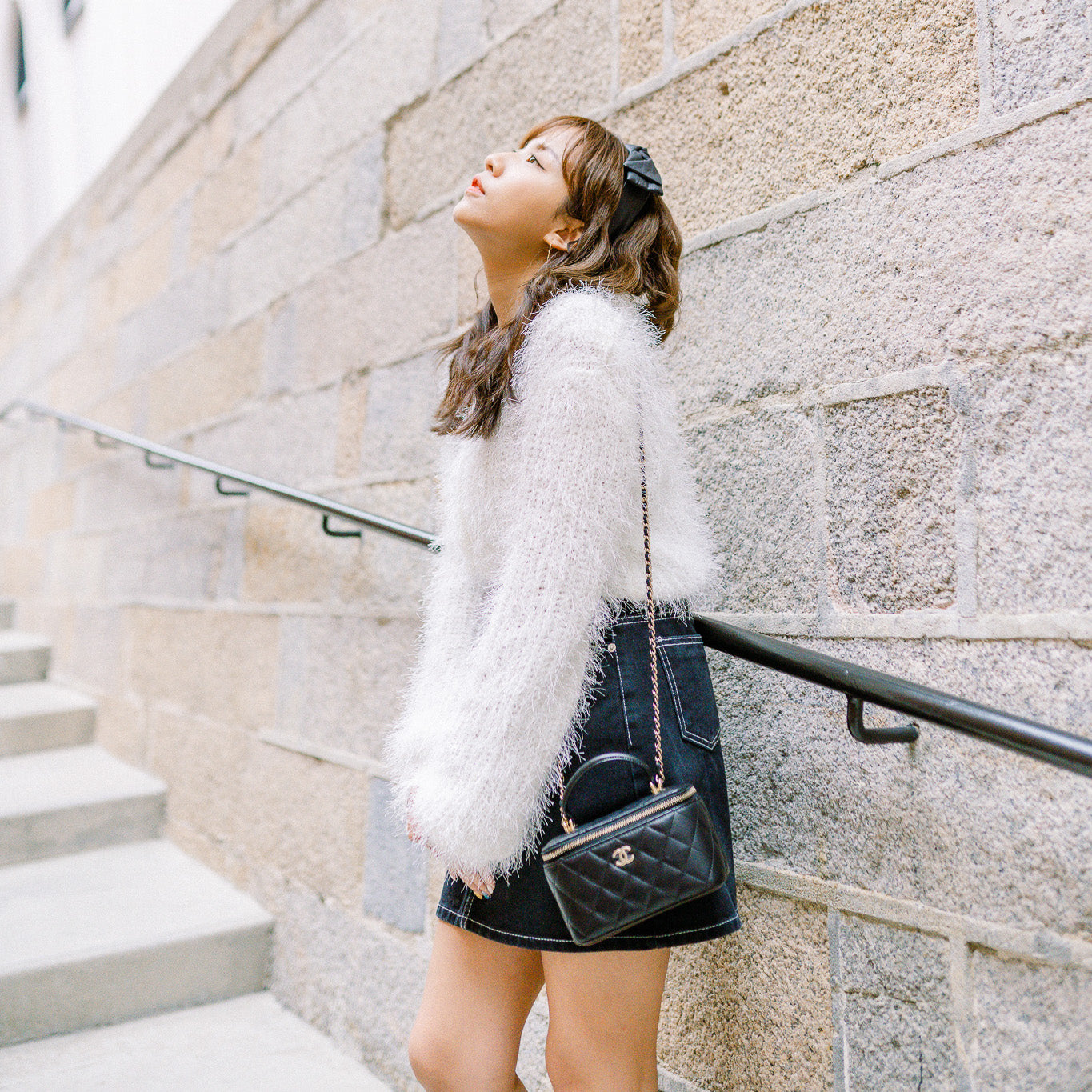 T697 FIZZY CROP CARDIGAN