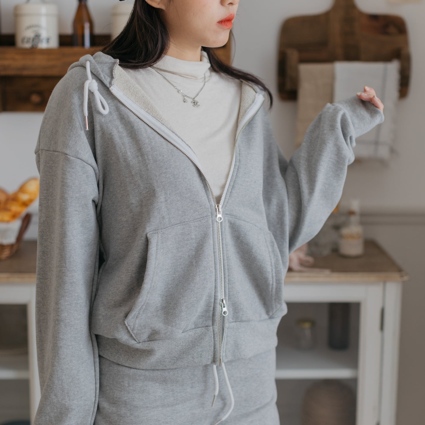 T714 KOREA GREYISH SET