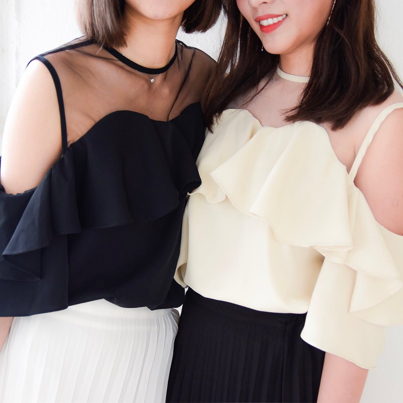 #T050 COCKTAIL RUFFLE TOP