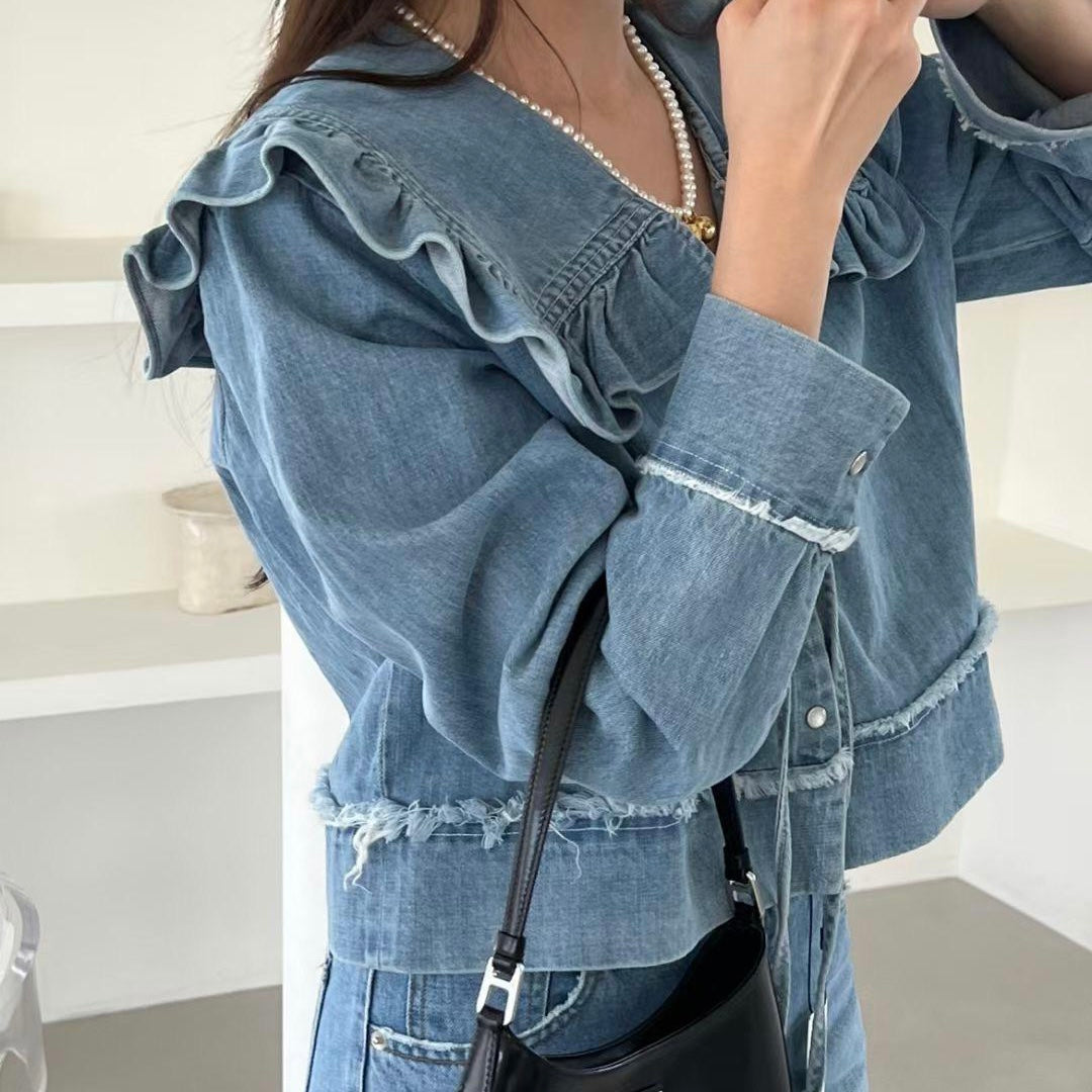 T718 RUFFLE DENIM BLOUSE