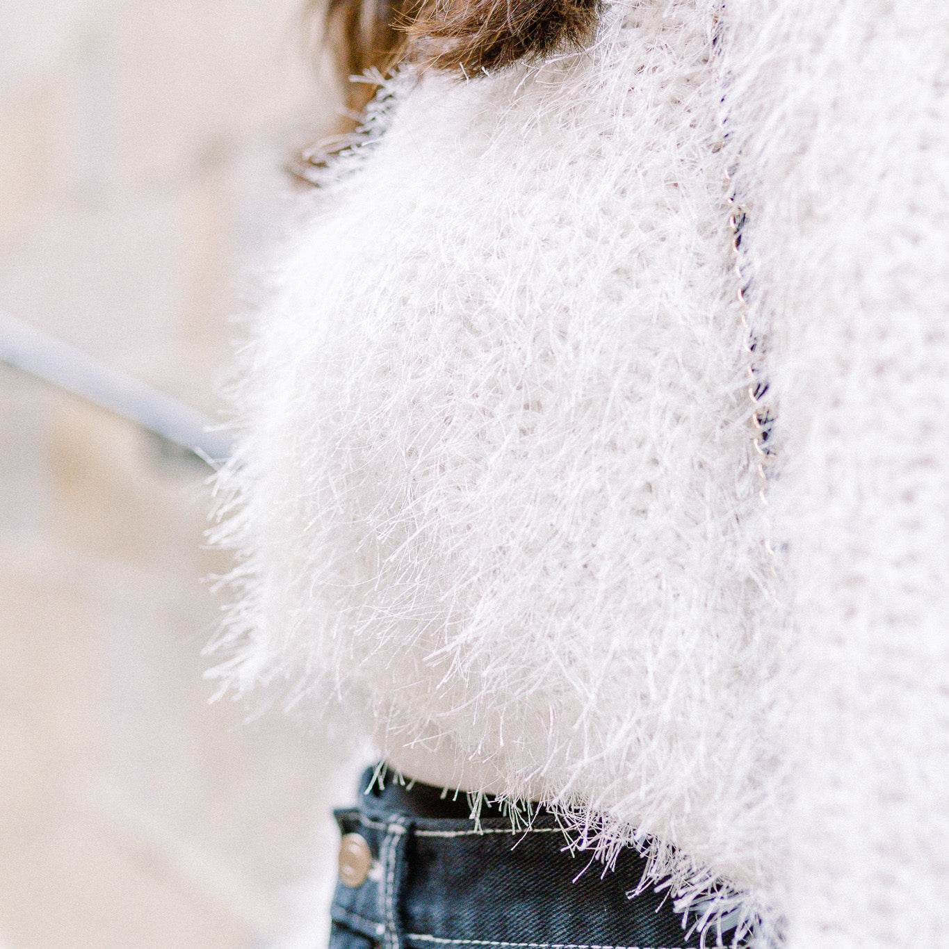 T697 FIZZY CROP CARDIGAN