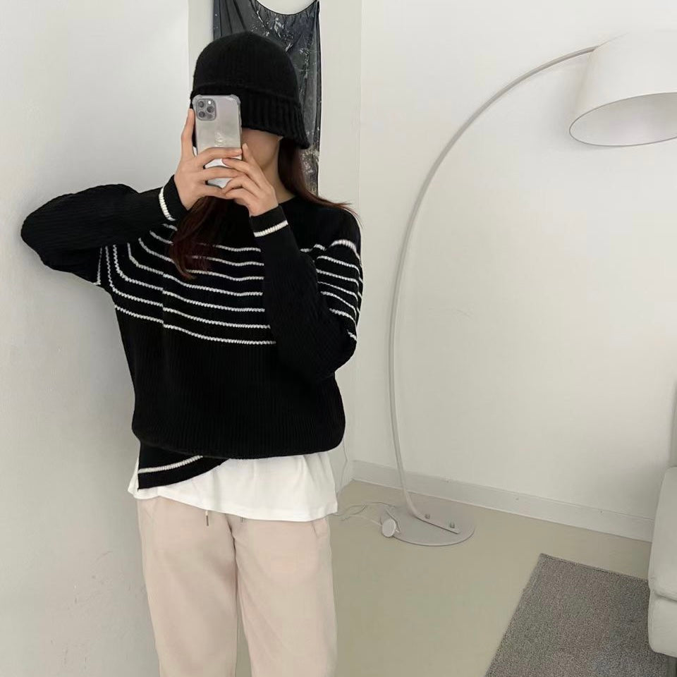 T700 LINEAR SWEATER
