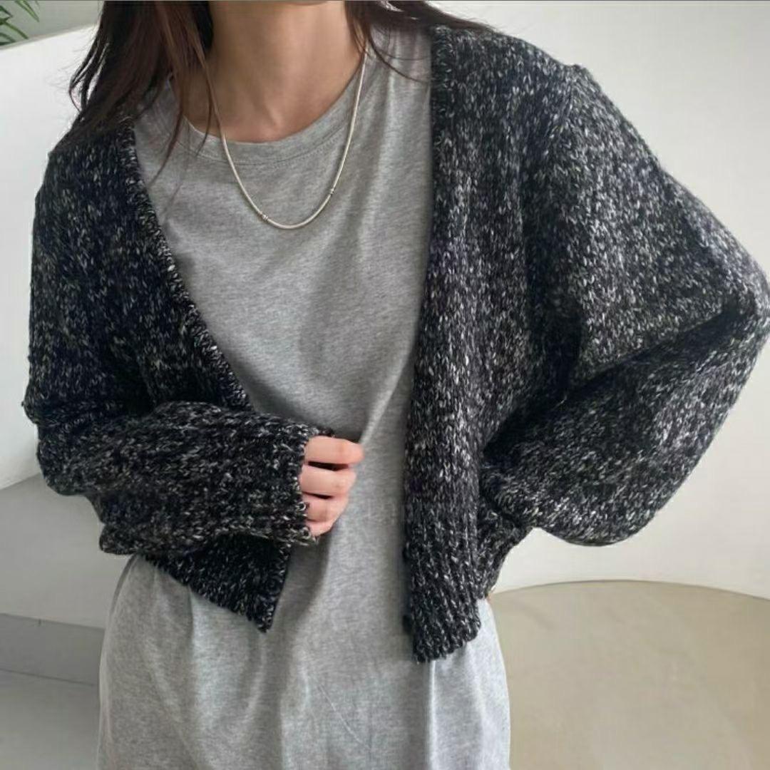 T637 OCTOBER TOP