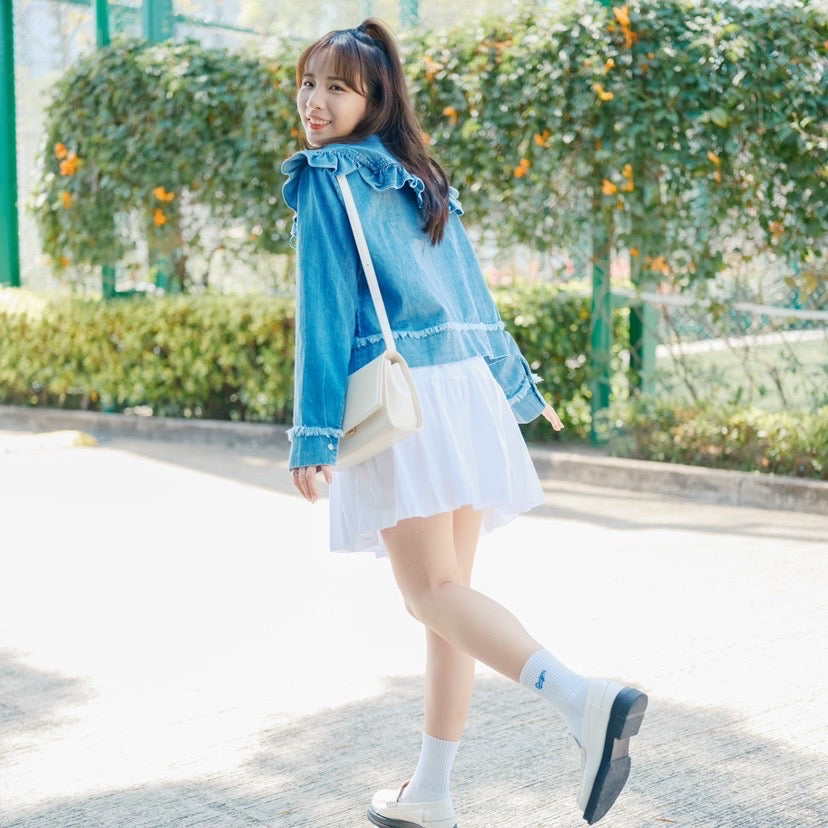 T718 RUFFLE DENIM BLOUSE