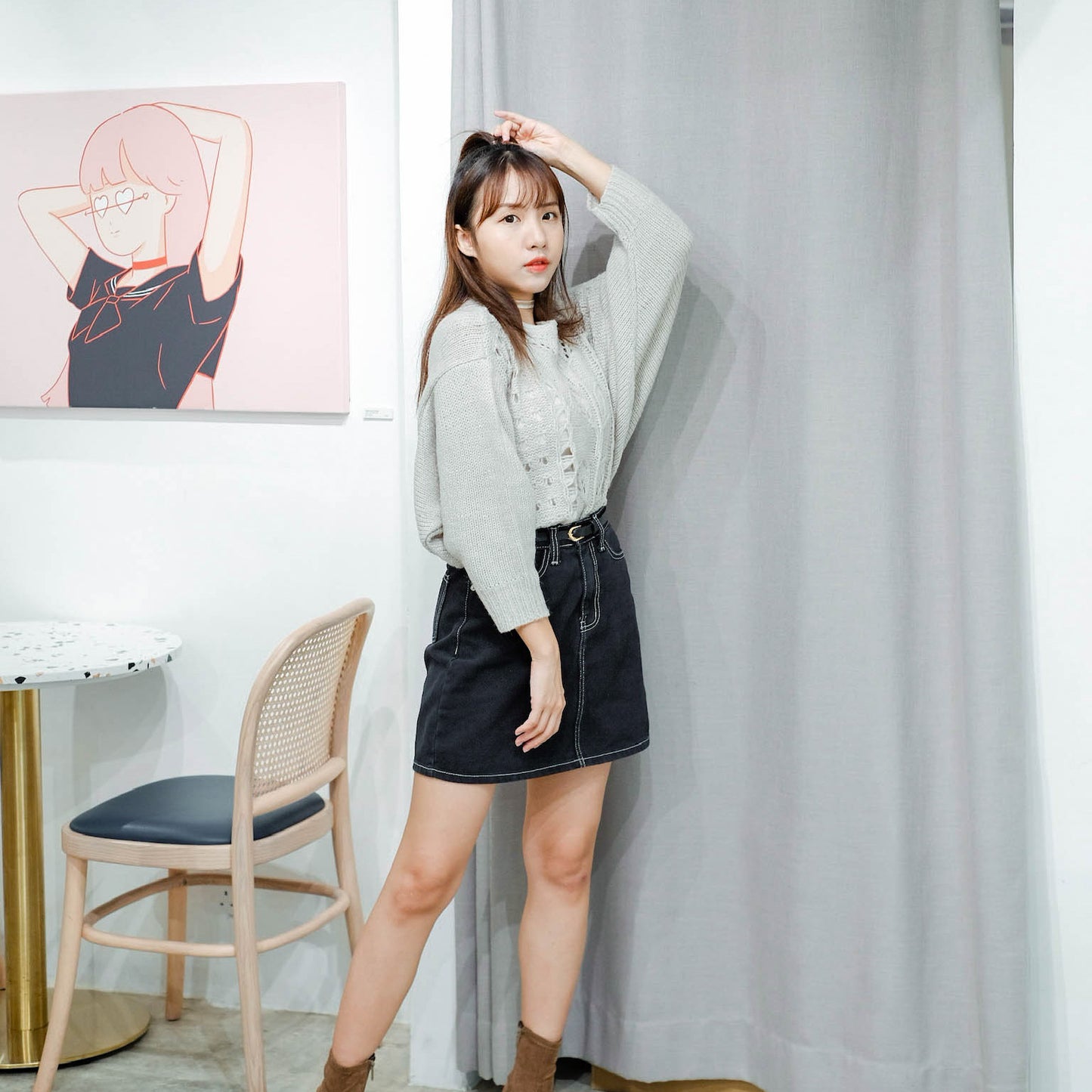 T626 HELLO SWEATER