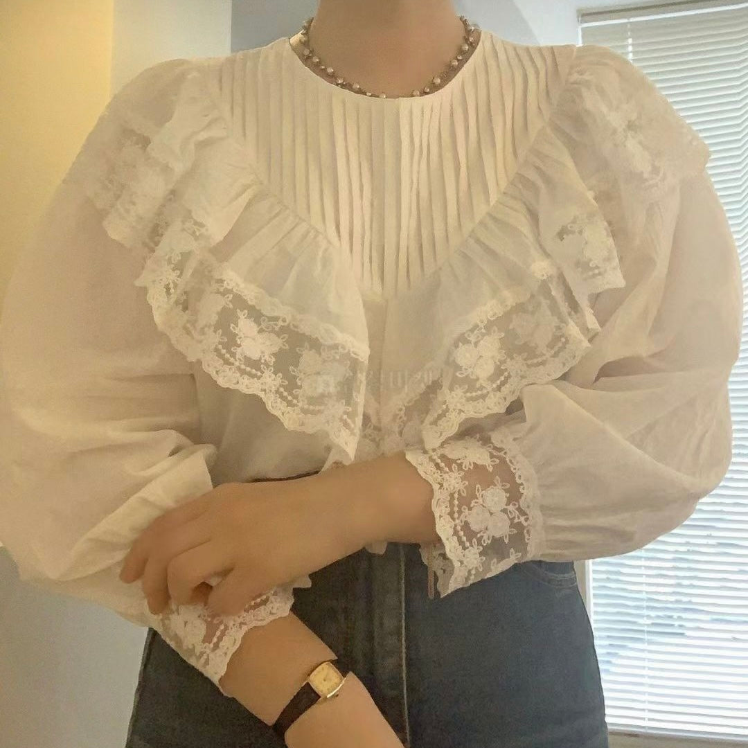 T710 PATIENT LACE BLOUSE