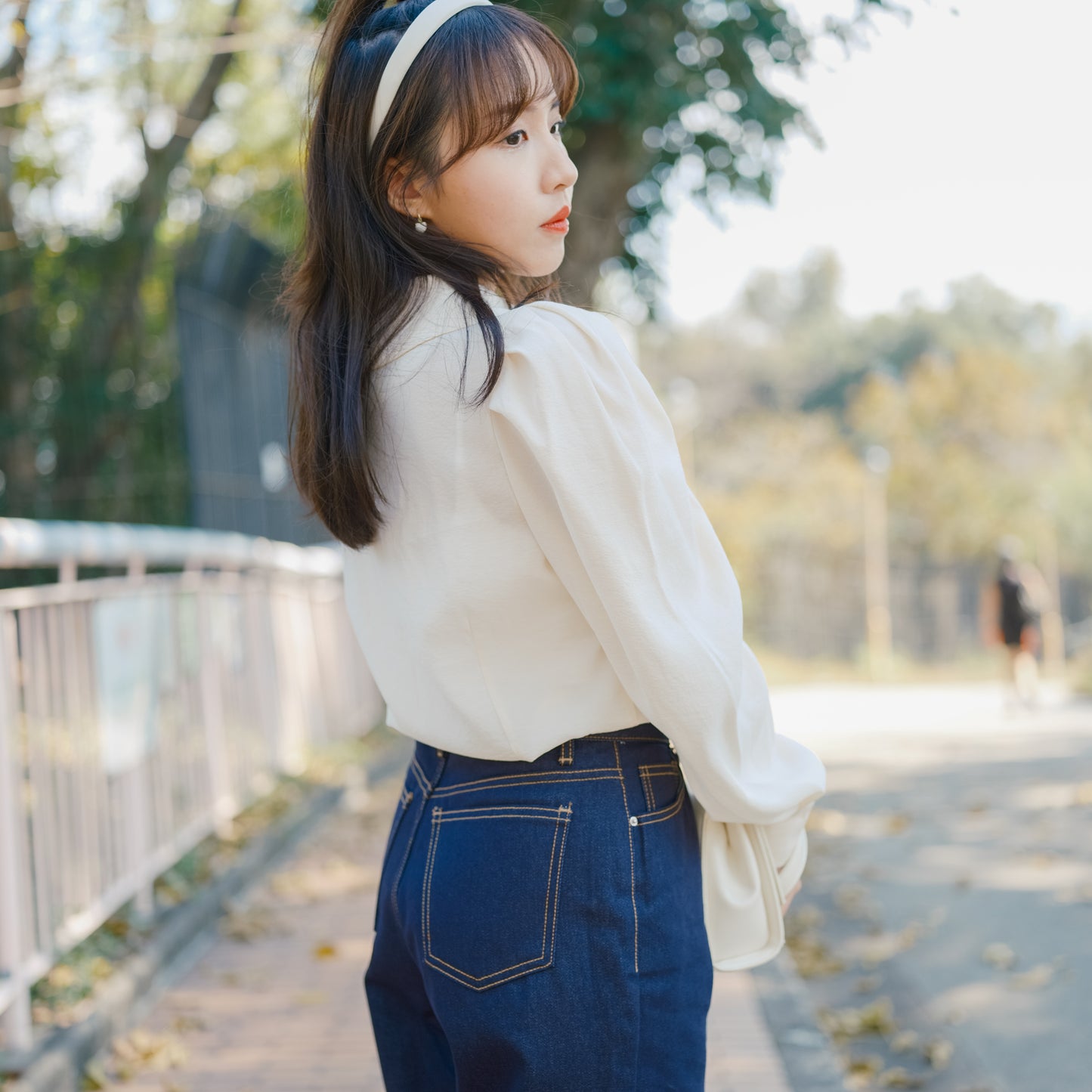 T739 NUZZI BLOUSE