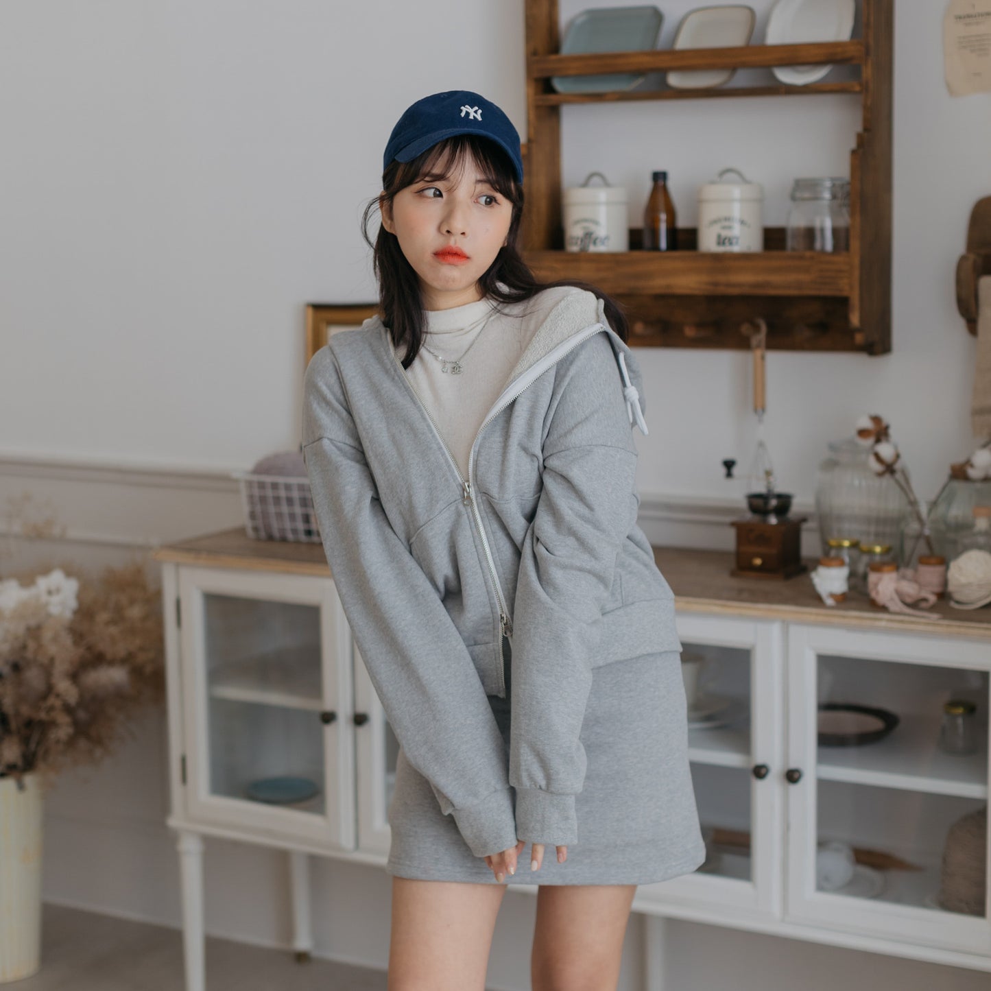 T714 KOREA GREYISH SET