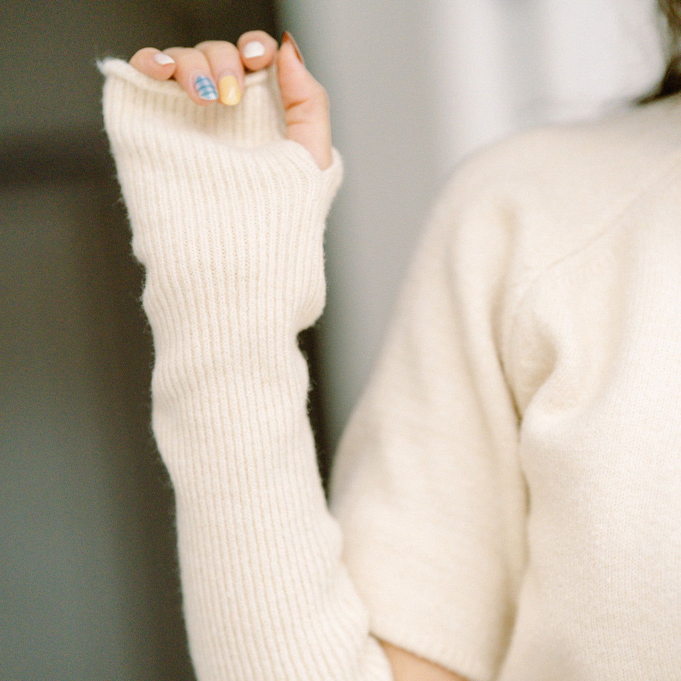 T696 JANUARY SWEATER