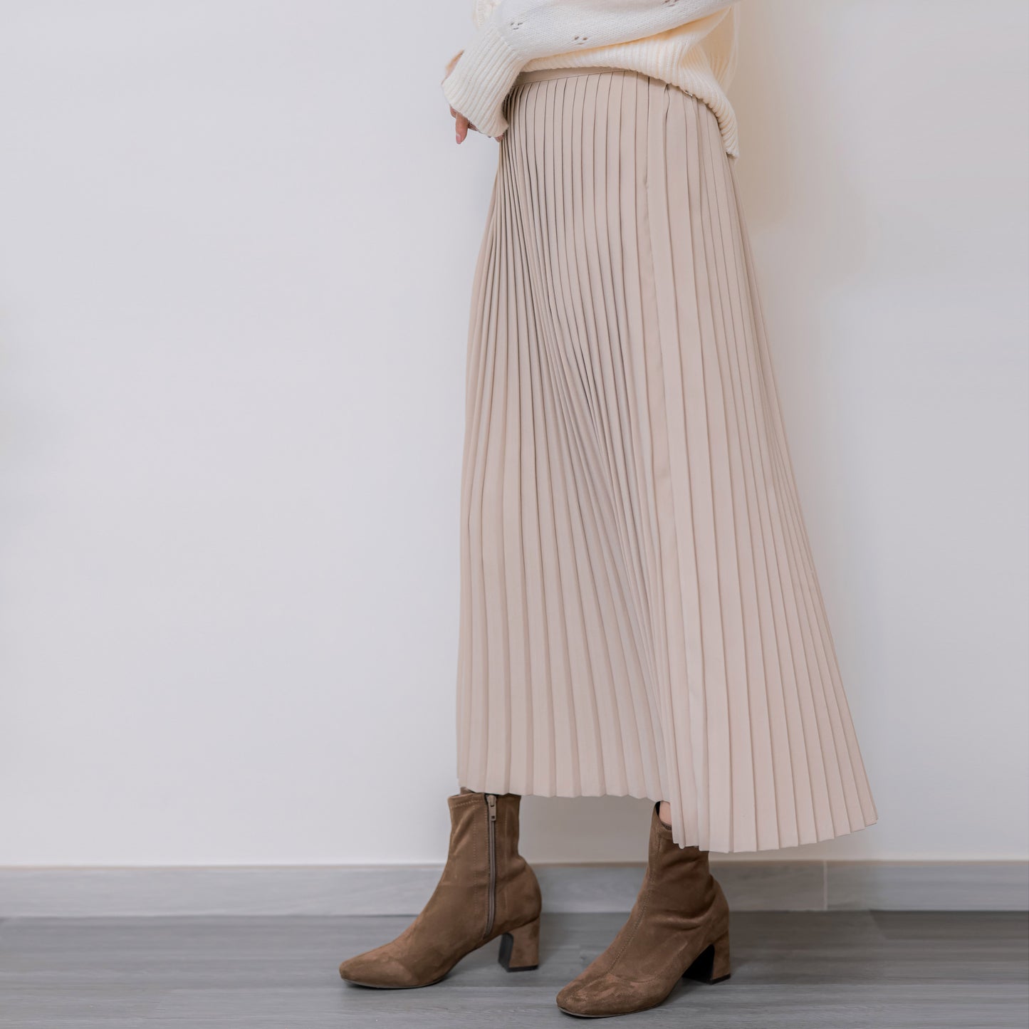 B142 BUBBLE LOVE SKIRT
