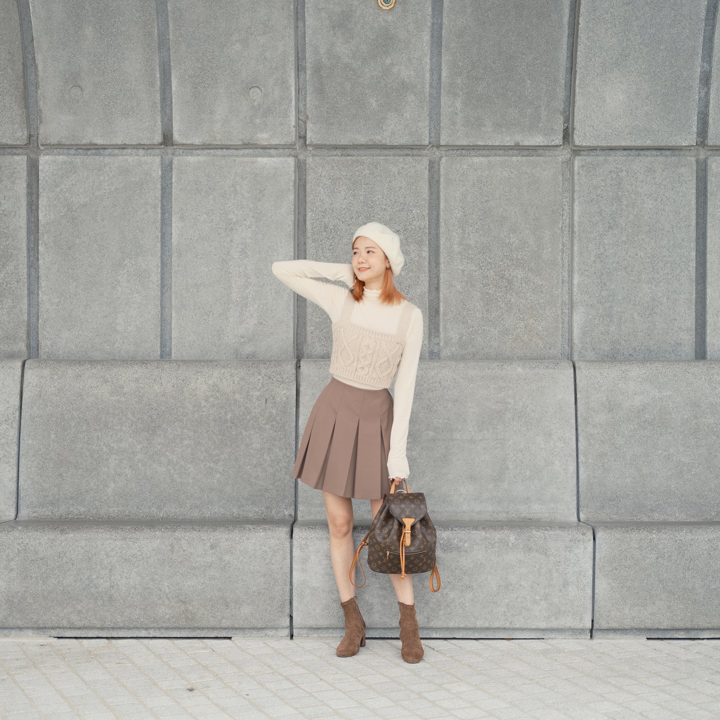 T639 LOOKBOOK KNIT VEST