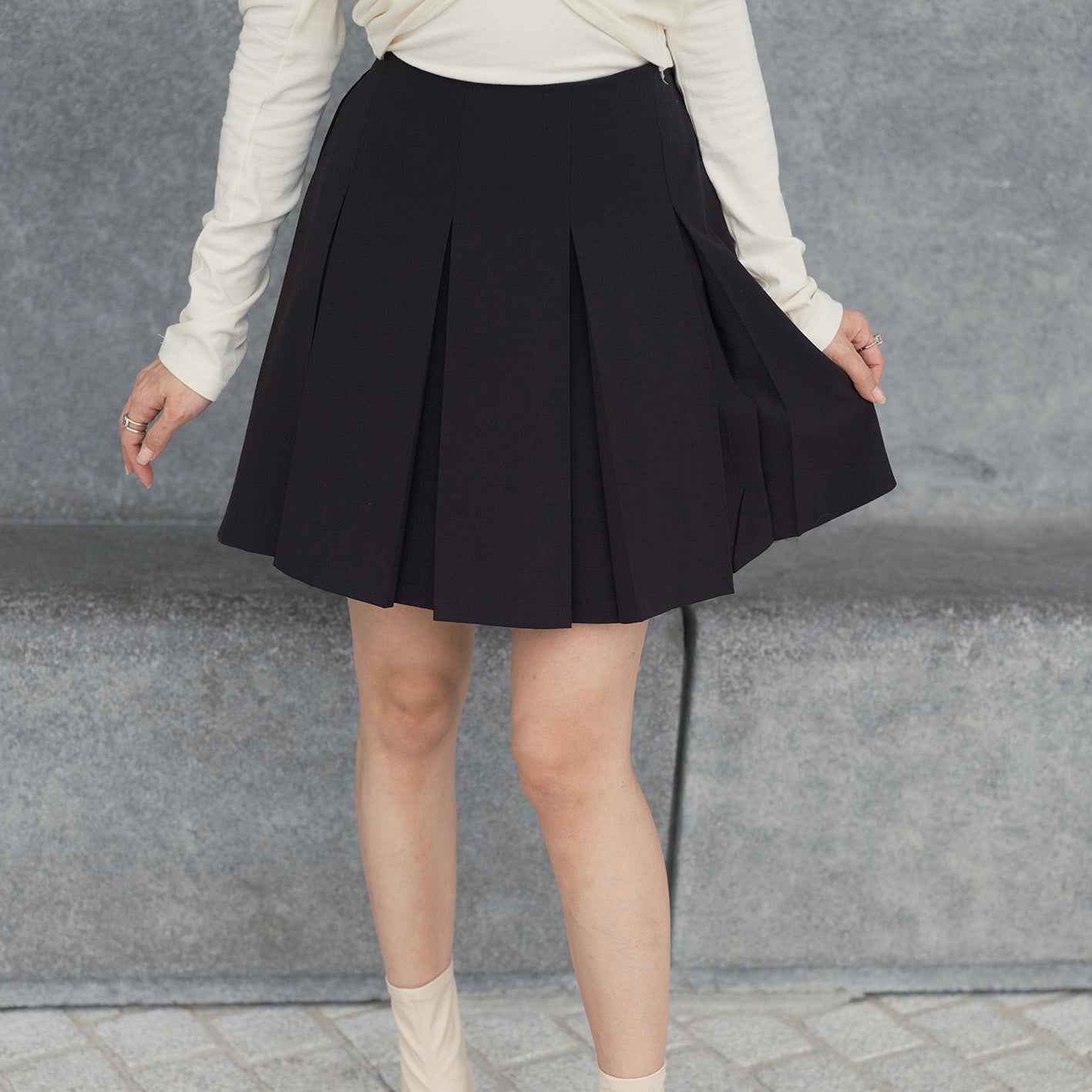 B201 MOLLY SKIRT