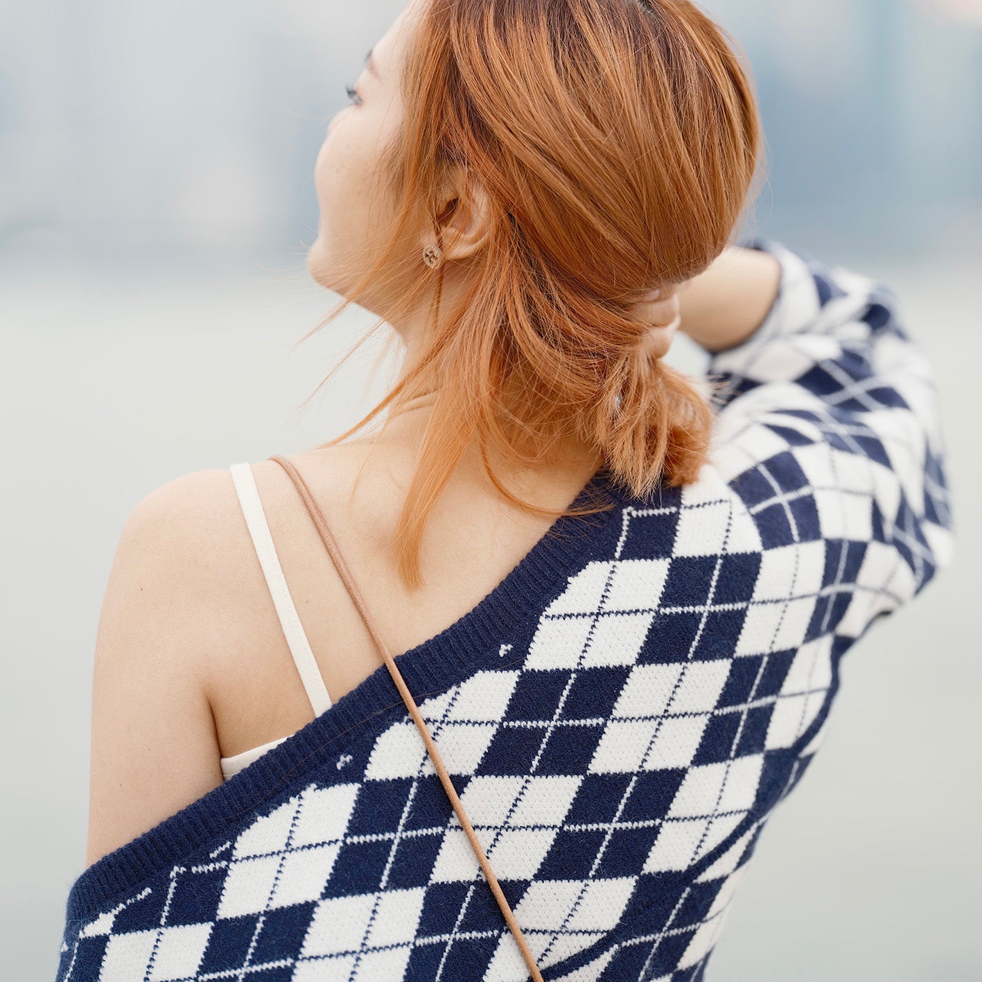 C050 WARM HAND OUTER