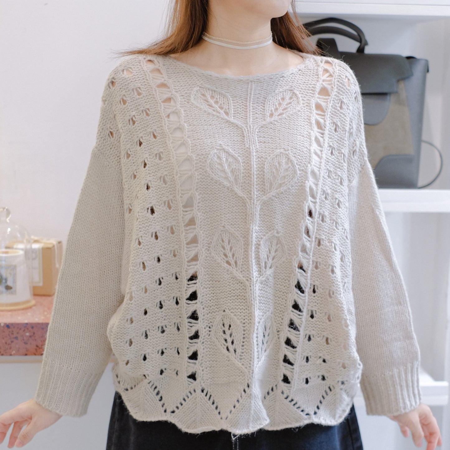 T626 HELLO SWEATER