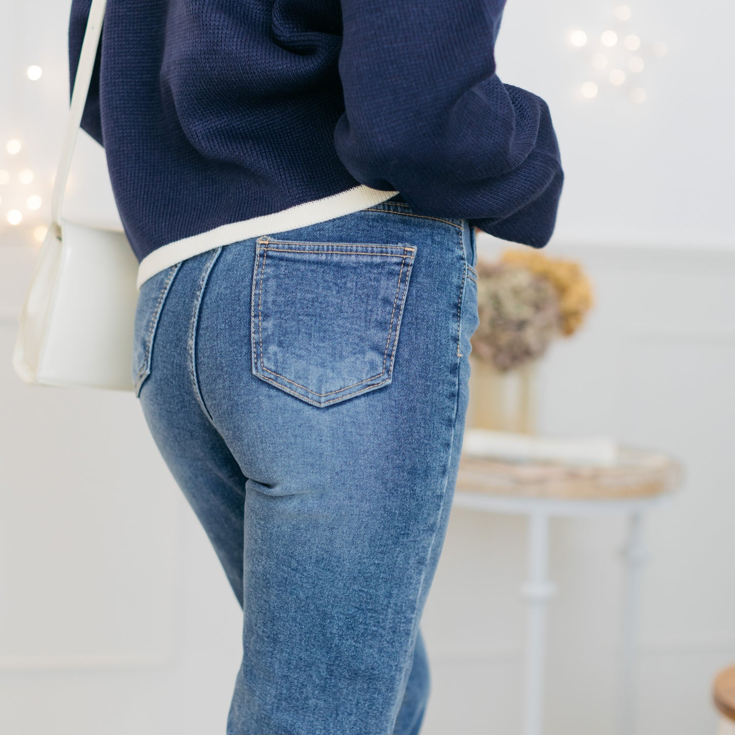 J222 SOULMATE JEANS