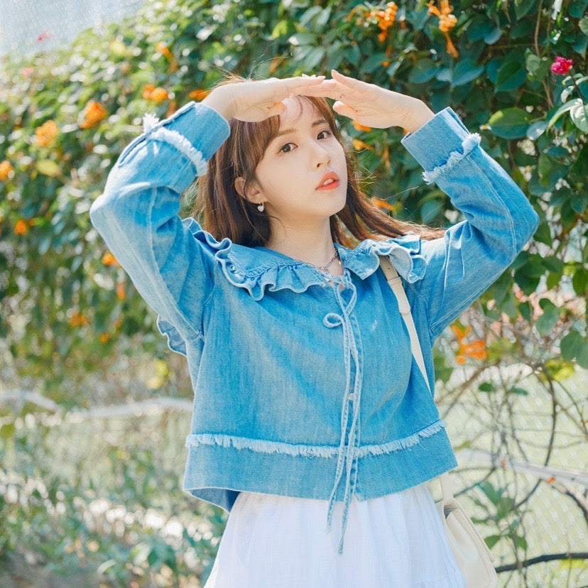 T718 RUFFLE DENIM BLOUSE