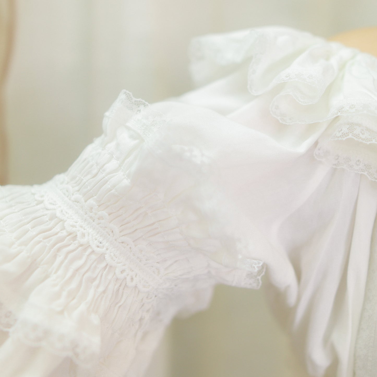 T496 OH LACE OFFSHOULDER TOP