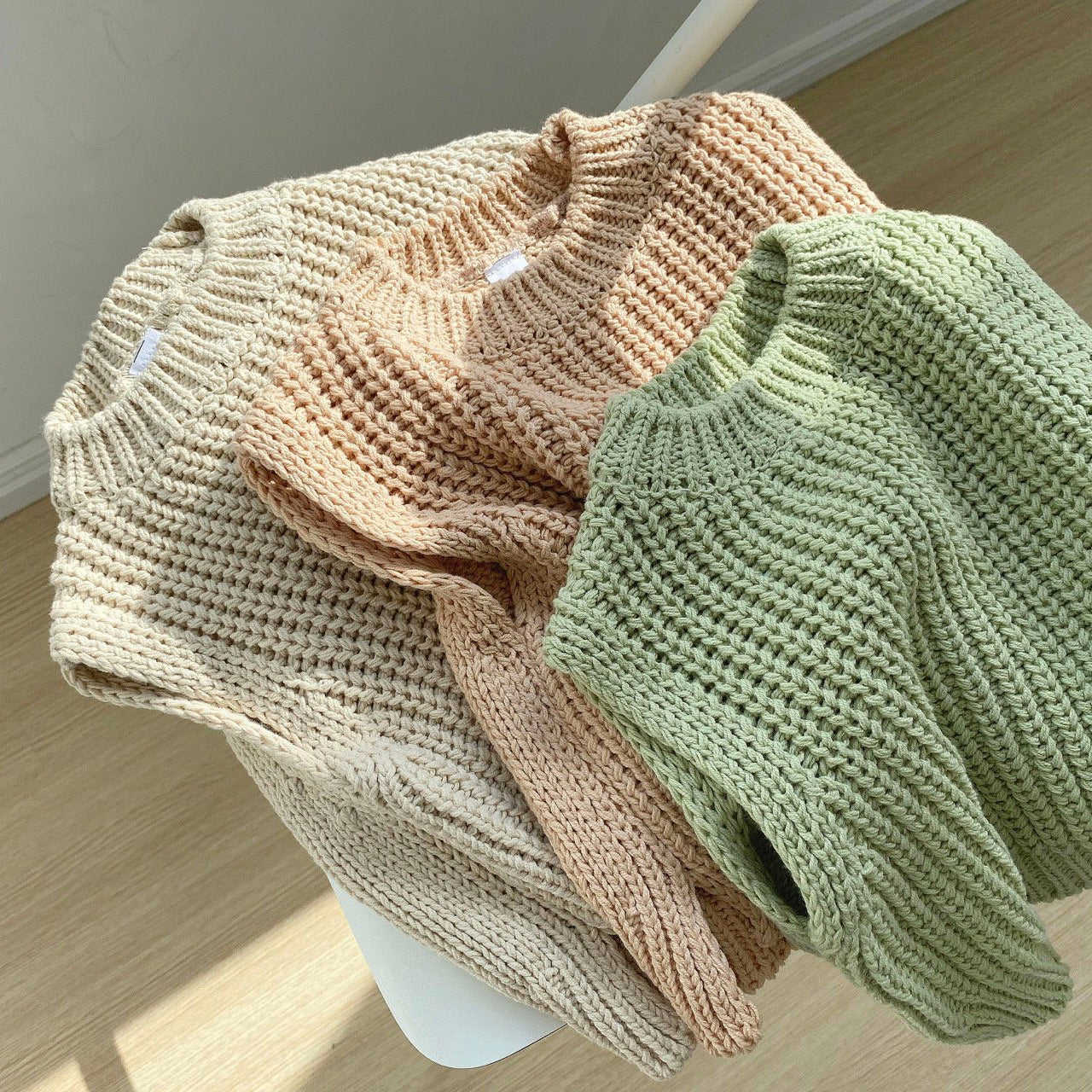 BT015 ICE- CREAM SWEATER
