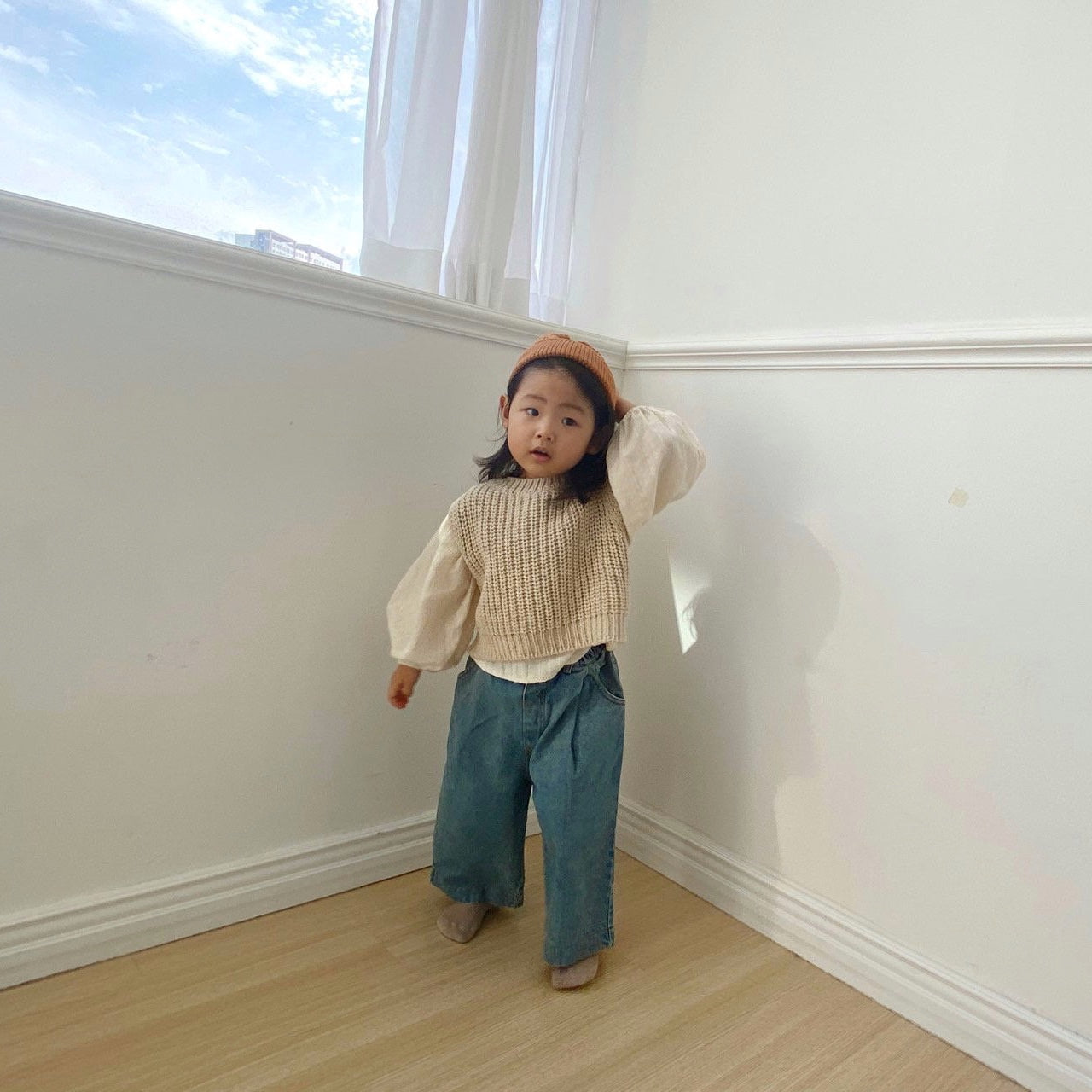 BT015 ICE- CREAM SWEATER