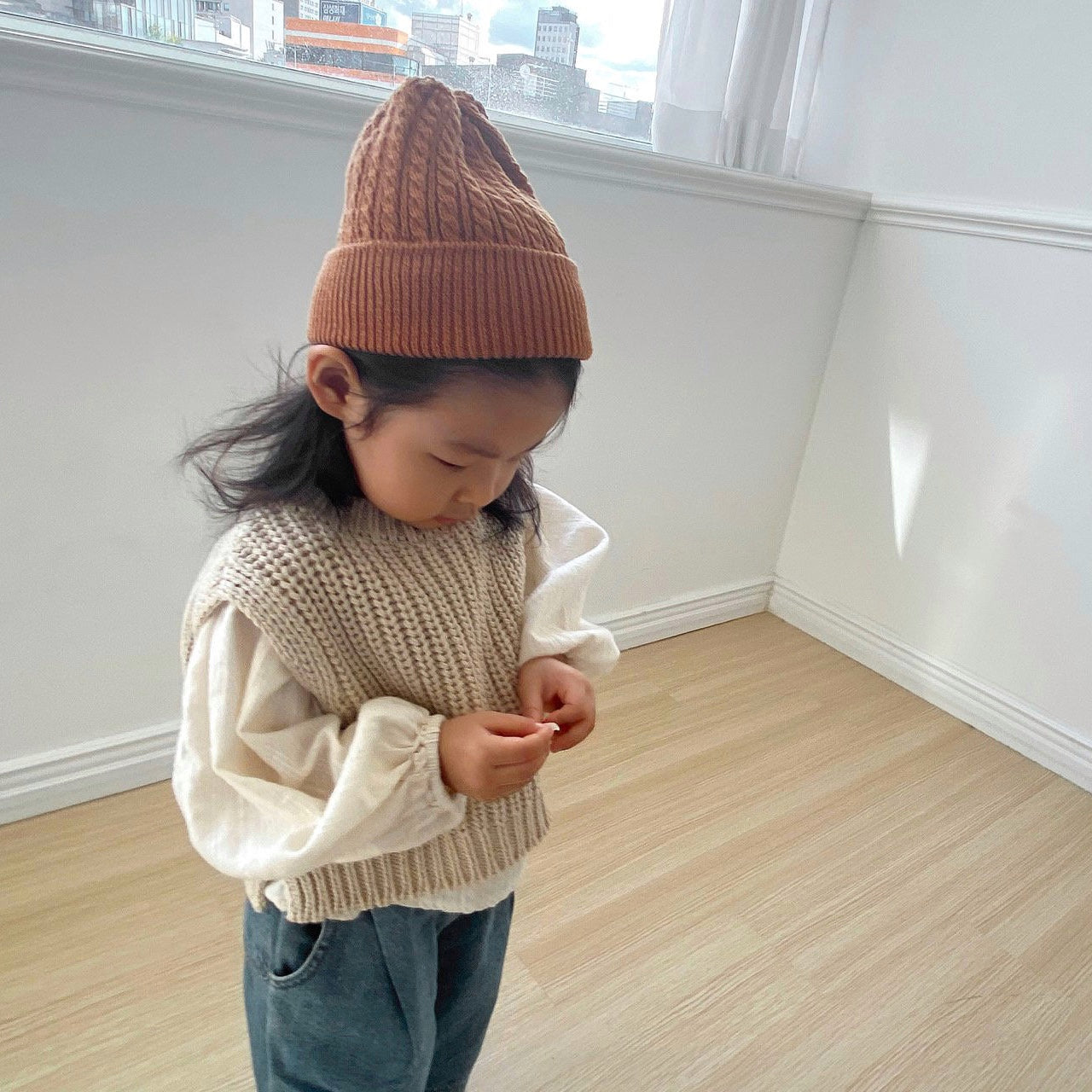 BT015 ICE- CREAM SWEATER